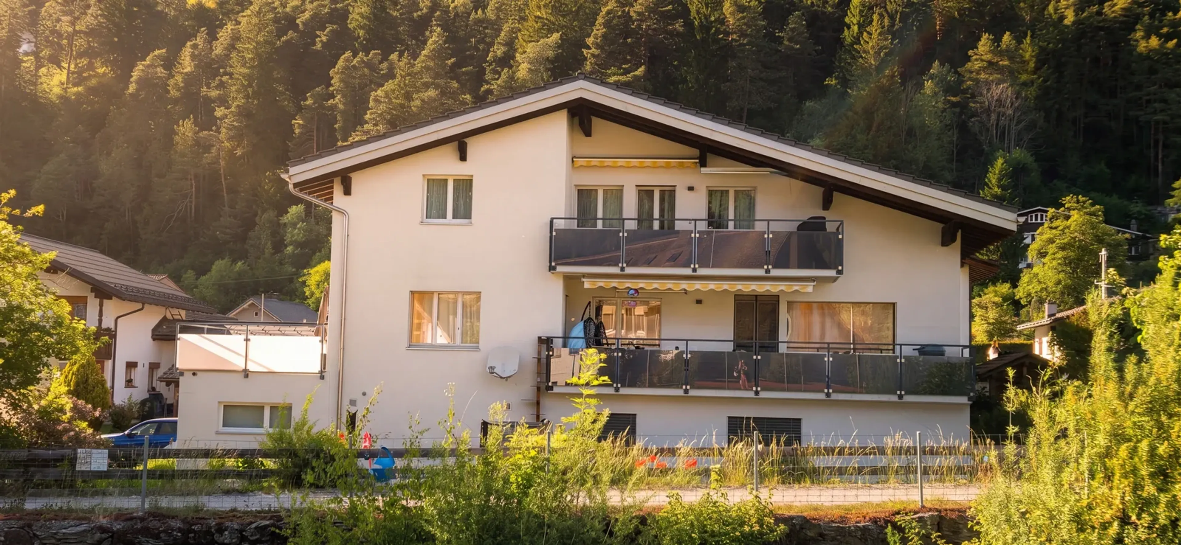 Mehrfamilienhaus mit 3 Einheiten in Seewis-Schmitten kaufen - Bild 2