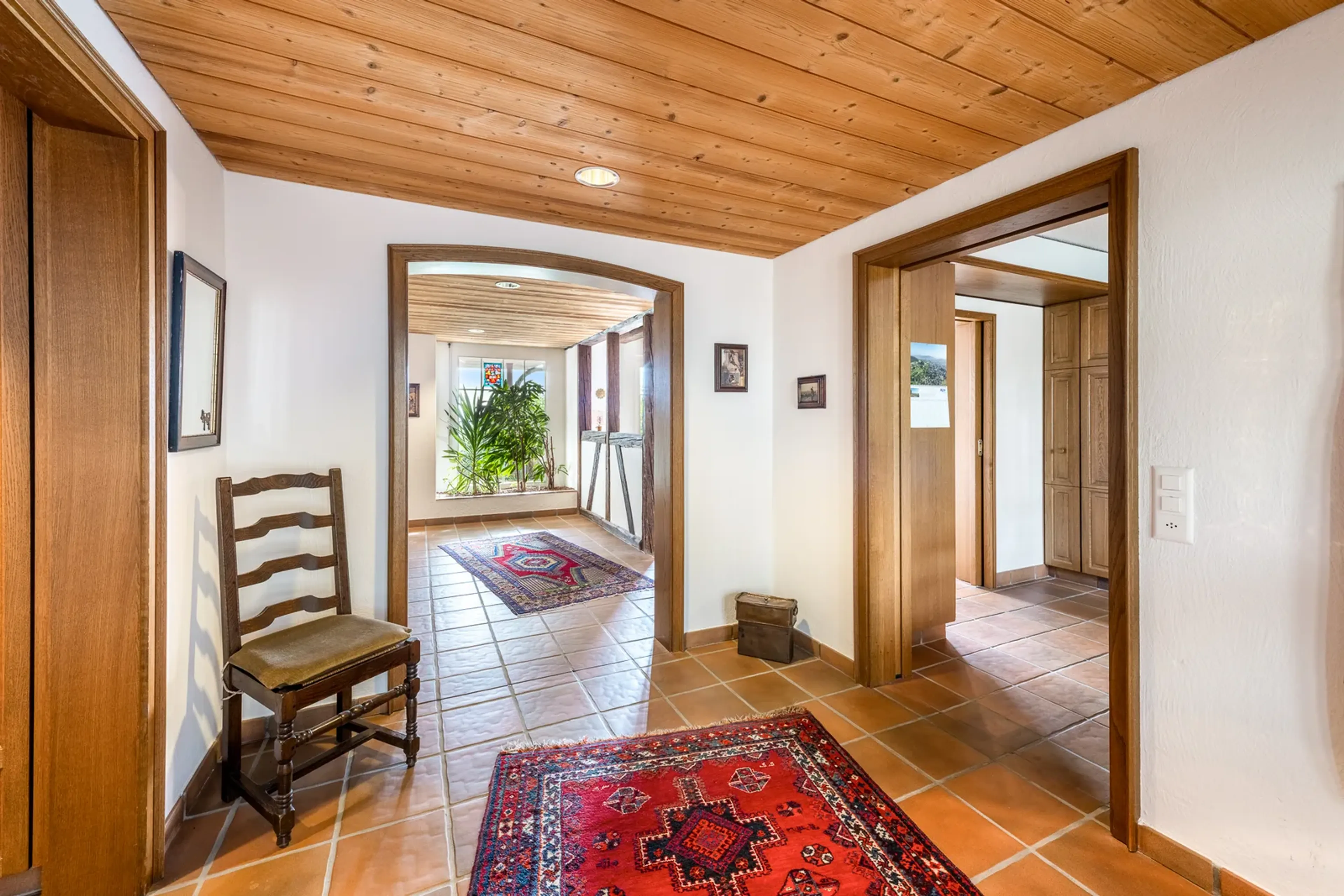 Herrschaftliche Villa mit traumhafter Weitsicht und viel Potenzial - 31