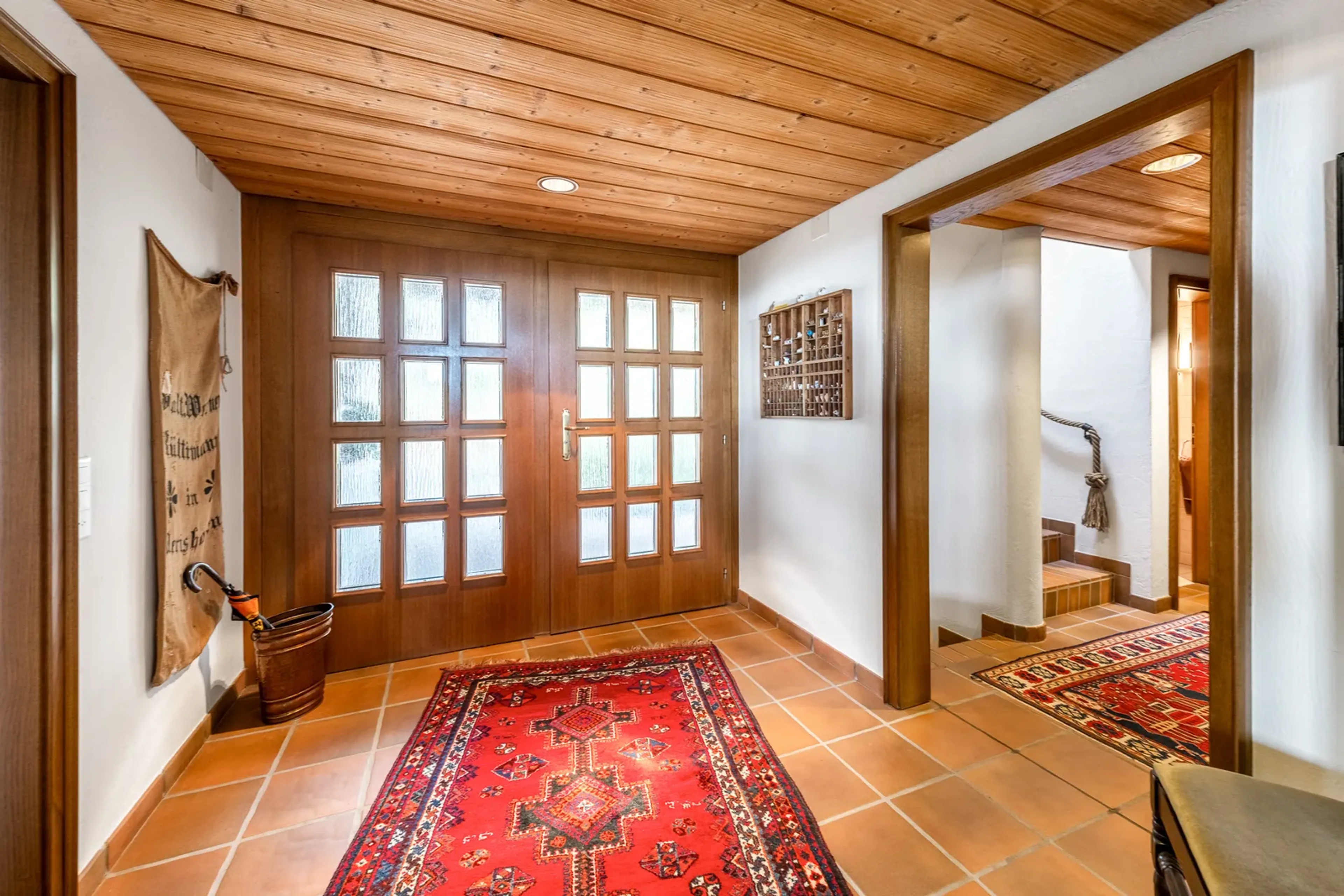 Herrschaftliche Villa mit traumhafter Weitsicht und viel Potenzial - 4
