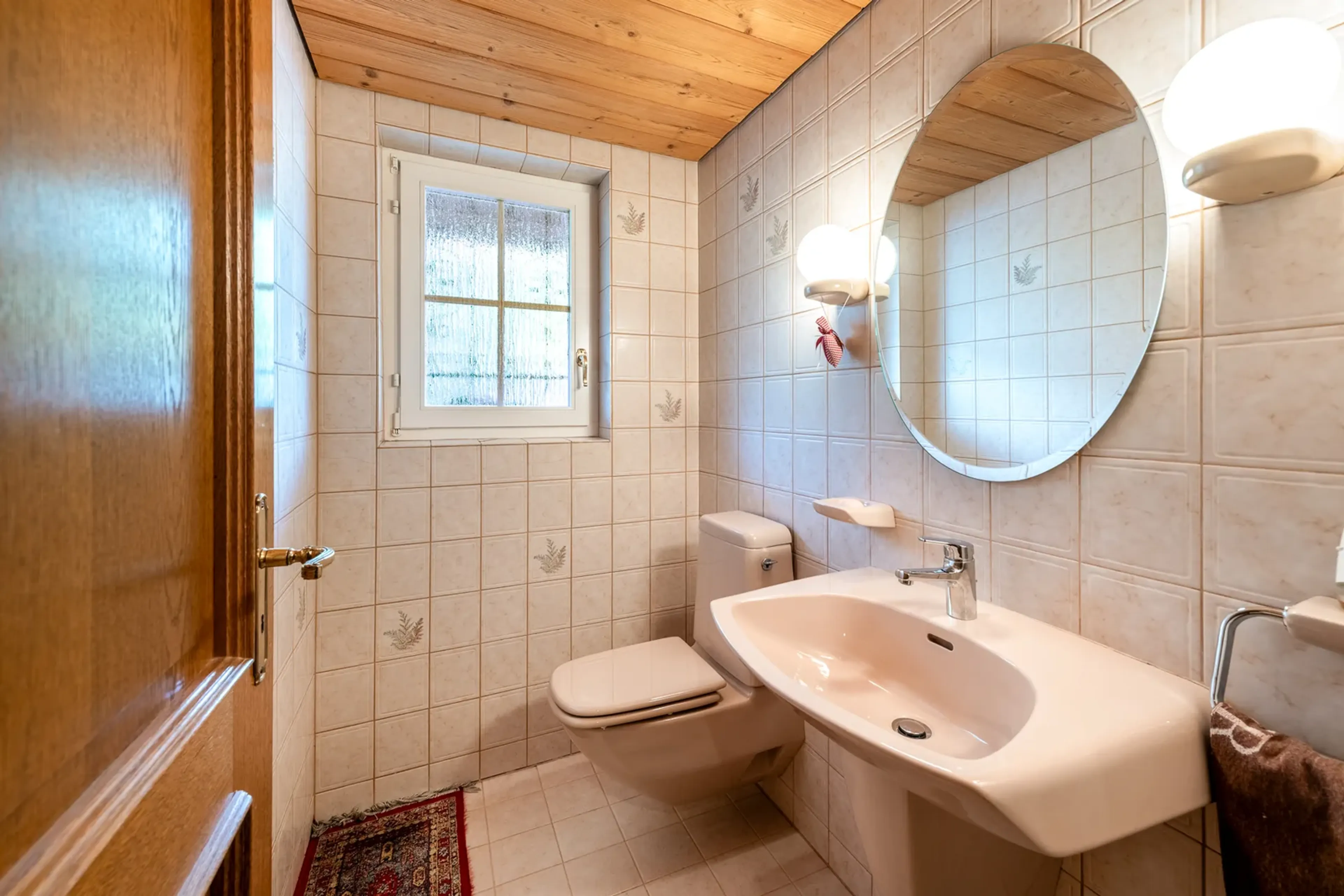 Herrschaftliche Villa mit traumhafter Weitsicht und viel Potenzial - 41