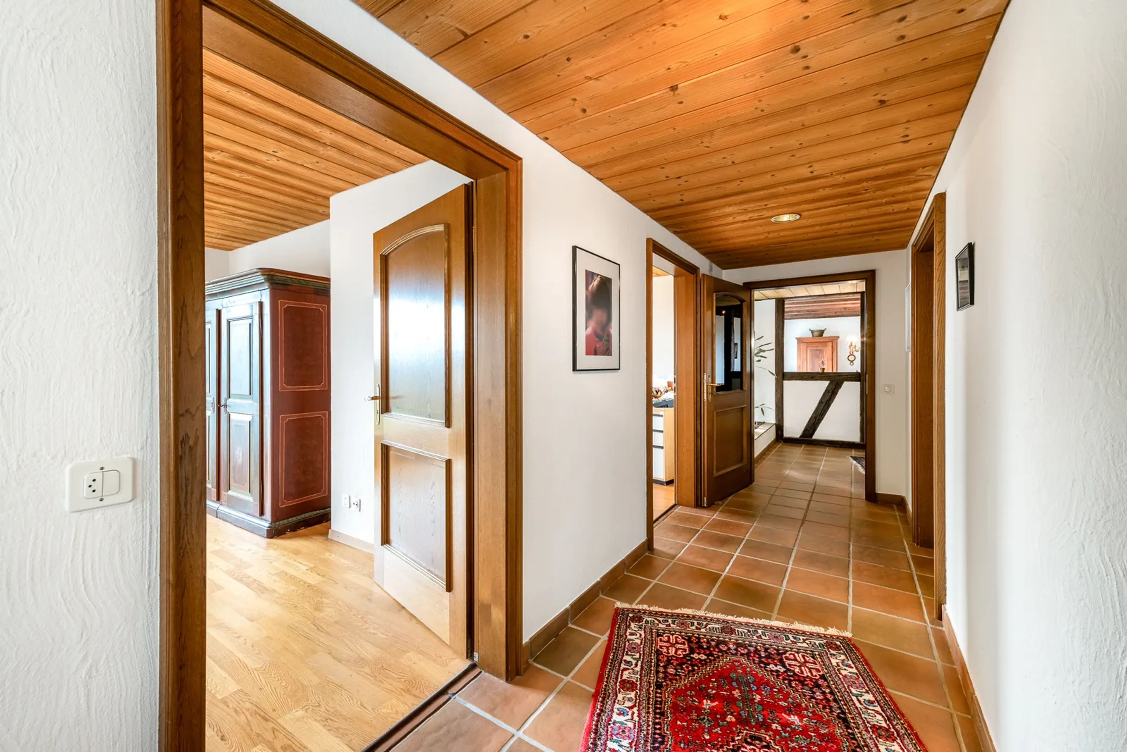 Herrschaftliche Villa mit traumhafter Weitsicht und viel Potenzial - 38