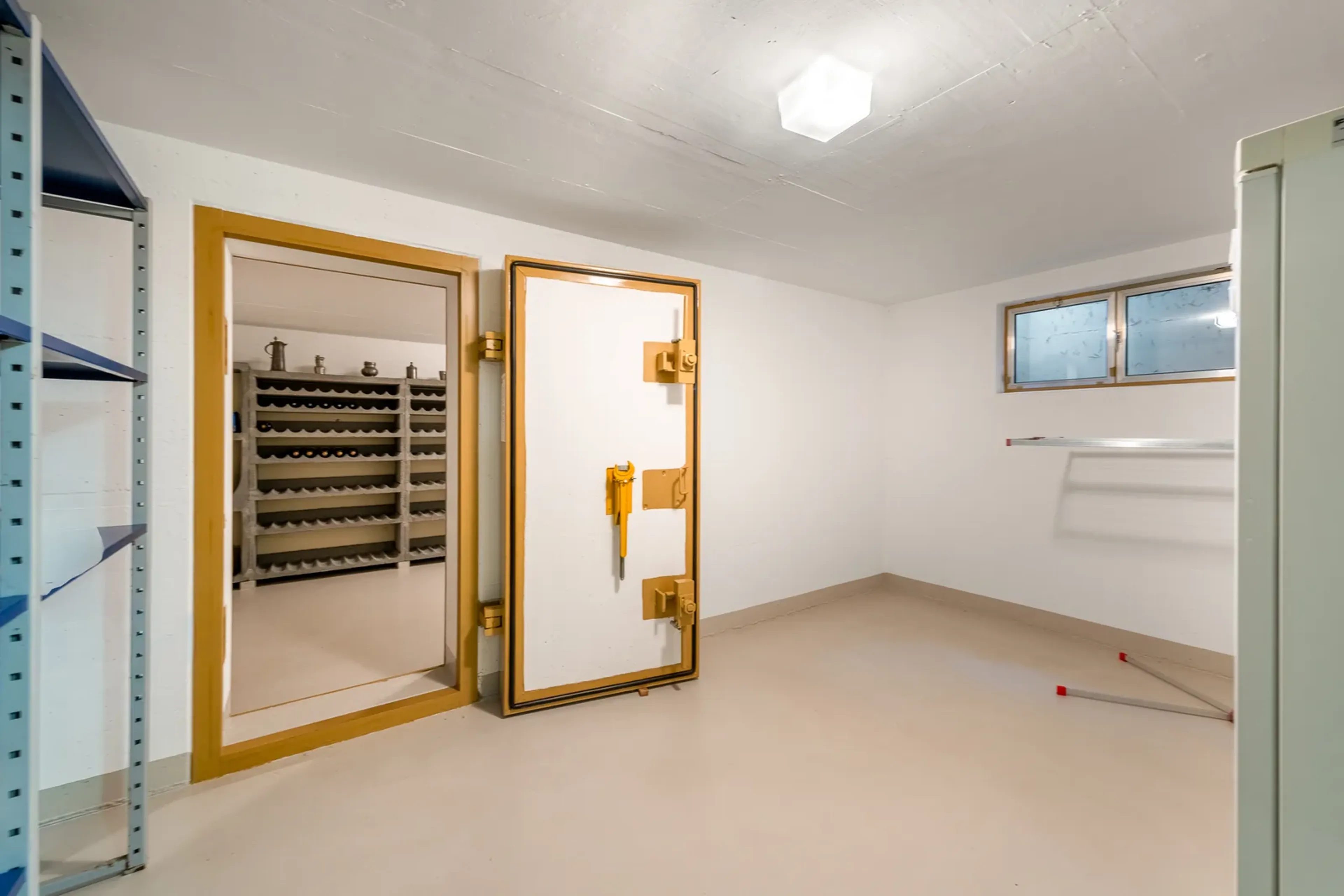 Herrschaftliche Villa mit traumhafter Weitsicht und viel Potenzial - 63