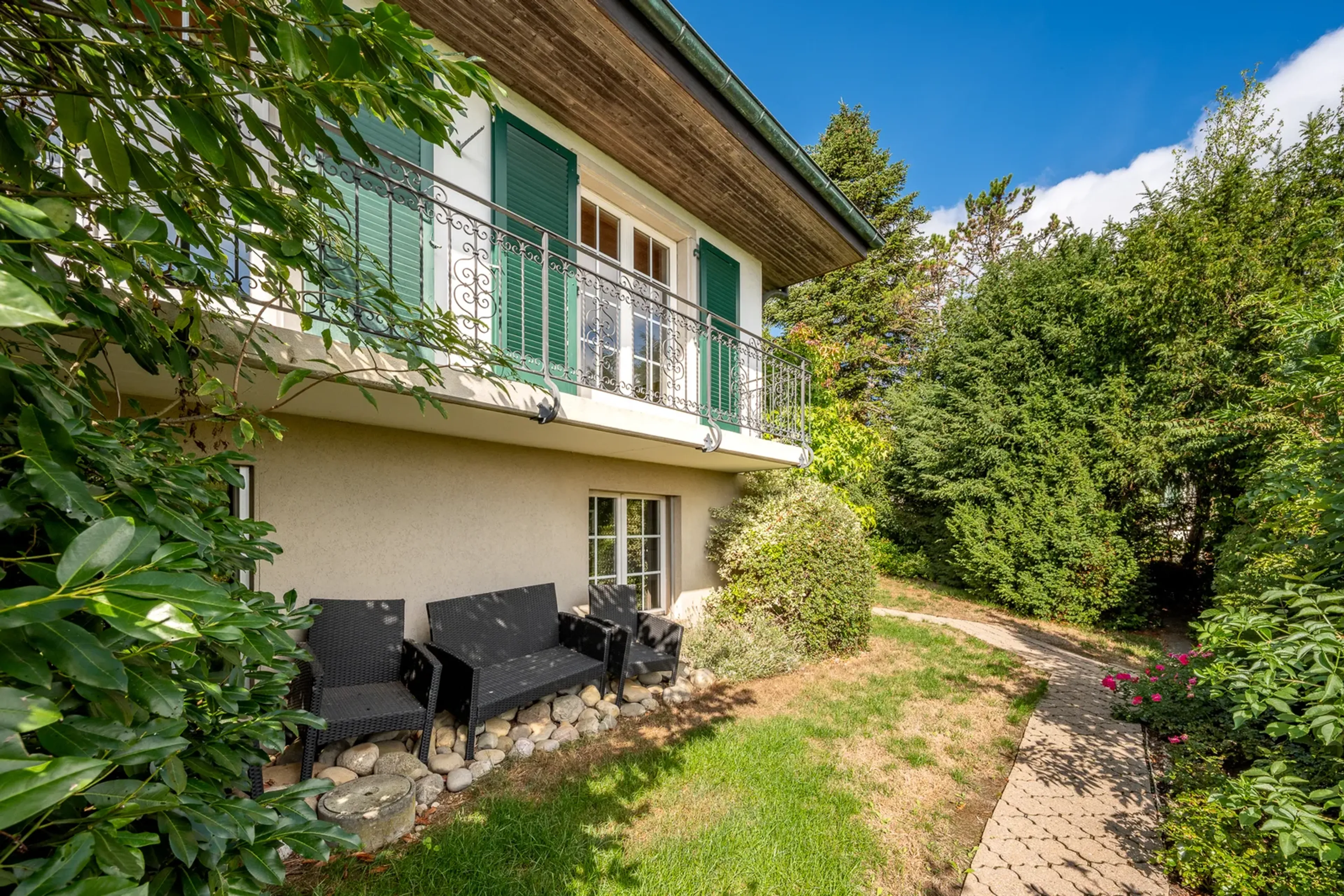 Herrschaftliche Villa mit traumhafter Weitsicht und viel Potenzial - 21