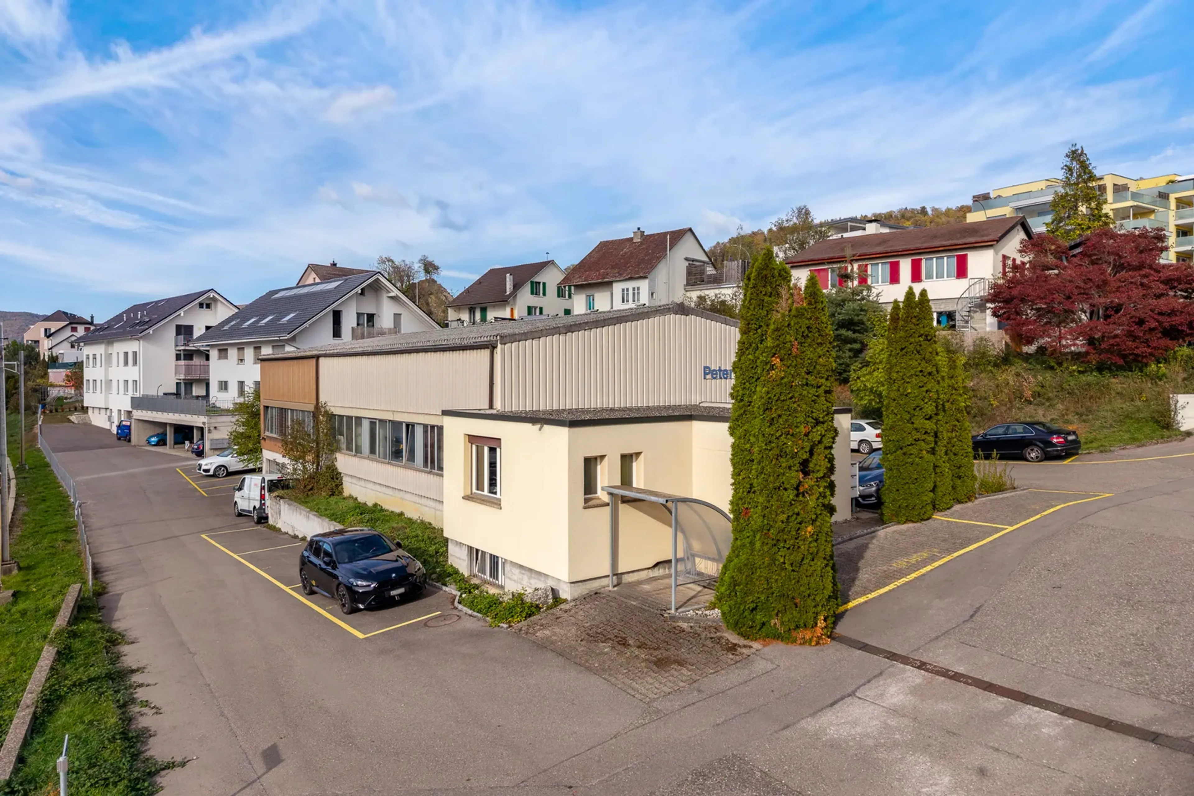 Vielseitige Gewerbeliegenschaft mit Ausbaupotenzial in Holderbank AG - 2