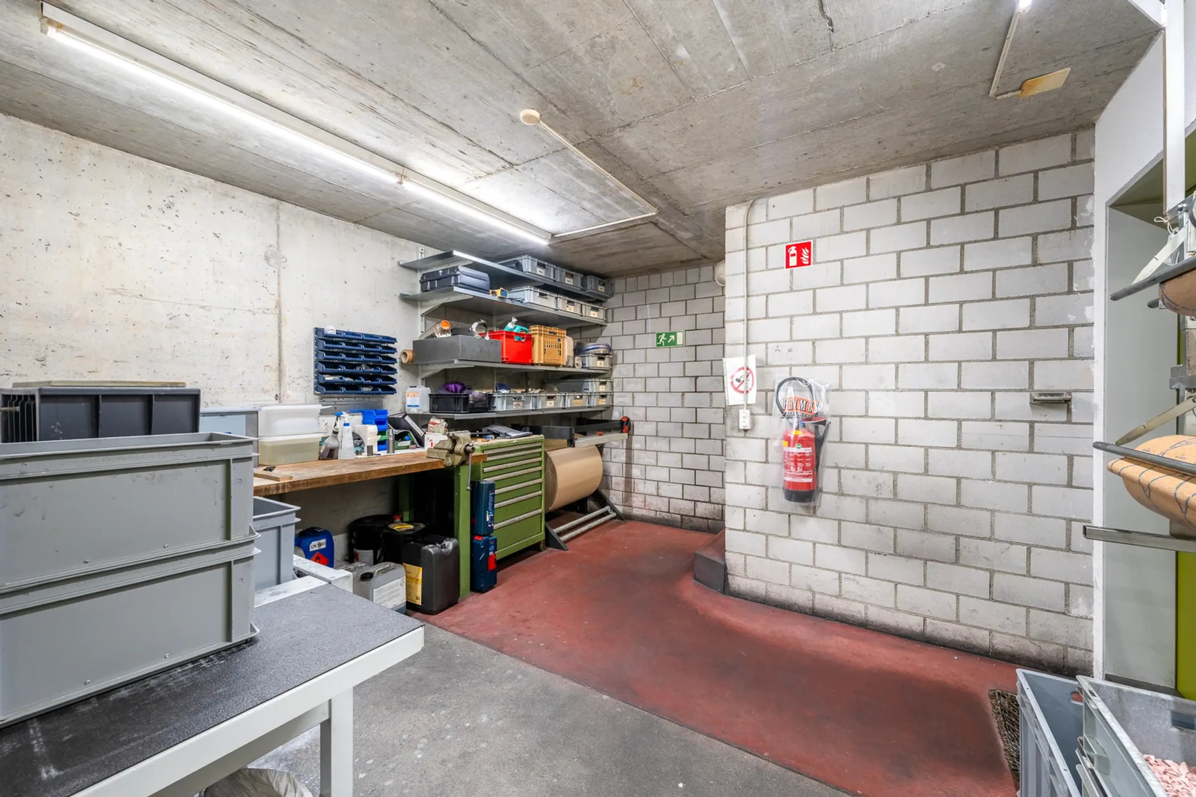Vielseitige Gewerbeliegenschaft mit Ausbaupotenzial in Holderbank AG - 41