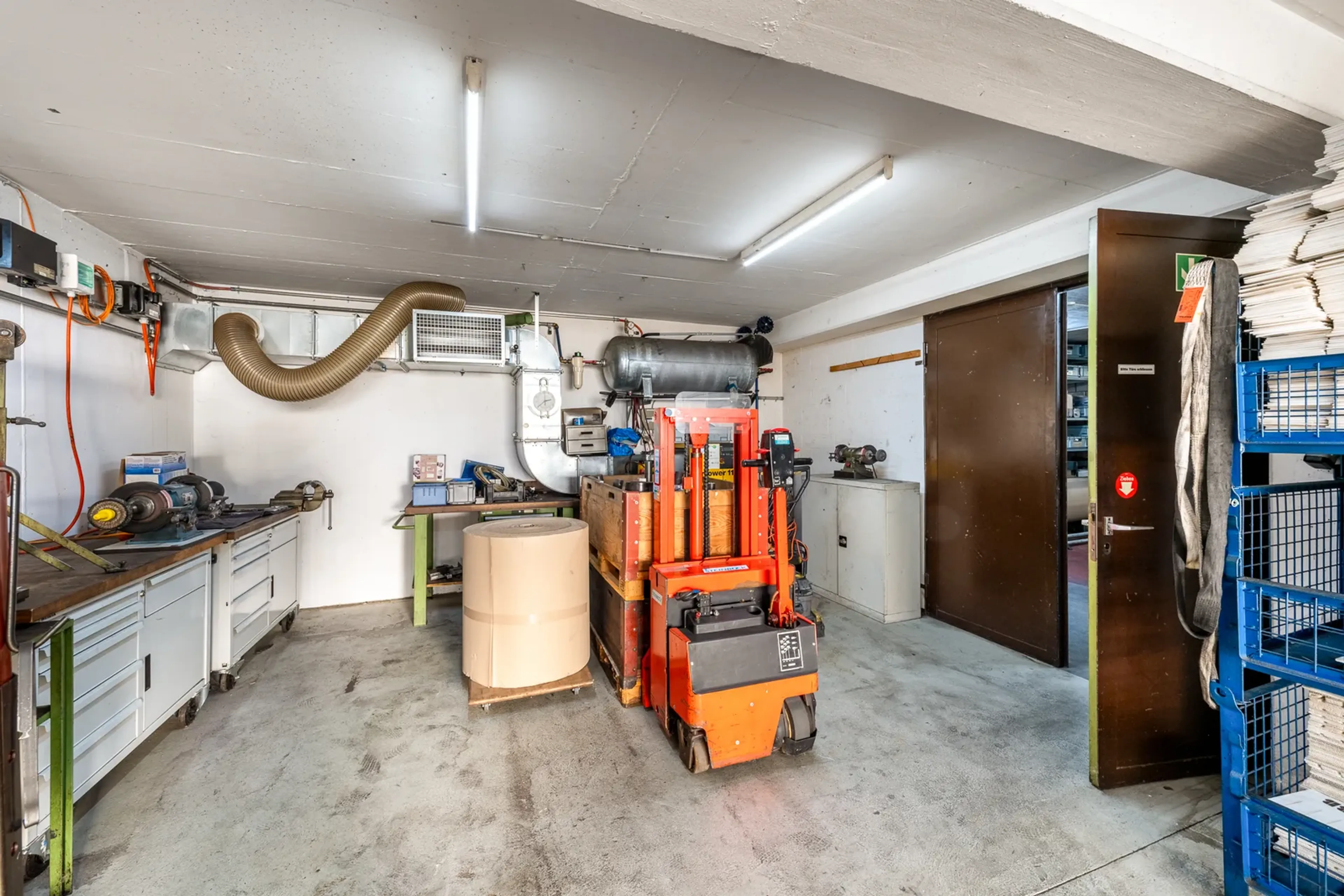 Vielseitige Gewerbeliegenschaft mit Ausbaupotenzial in Holderbank AG - 48