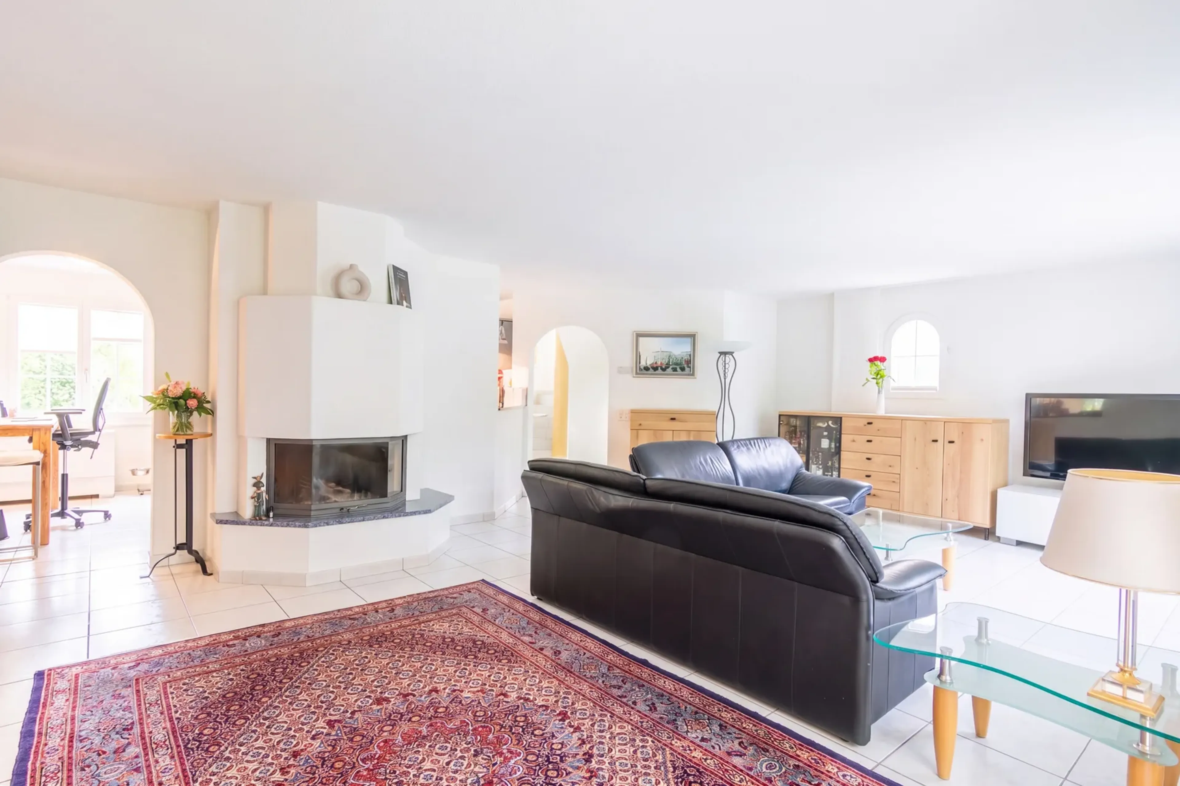 5.5-Zimmer-Einfamilienhaus mit Türmchen und Garten in Bergdietikon - 8
