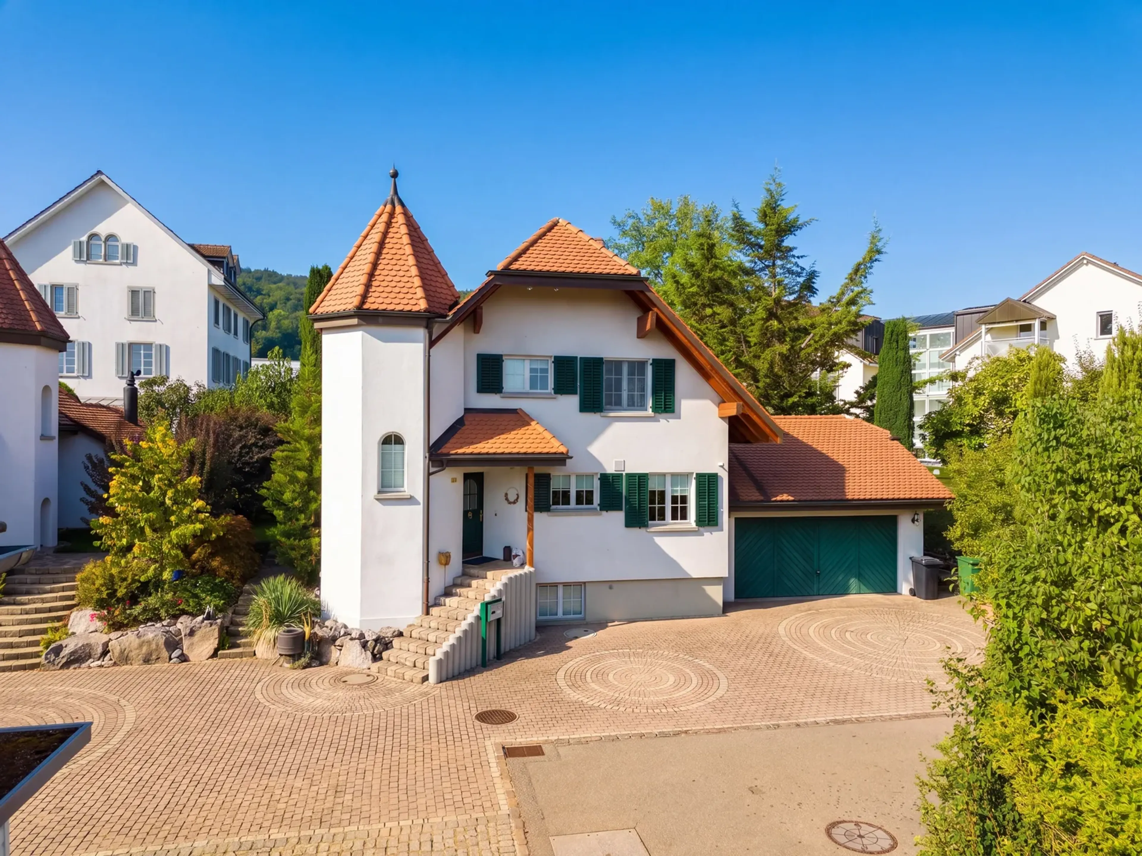 5.5-Zimmer-Einfamilienhaus mit Türmchen und Garten in Bergdietikon - 1