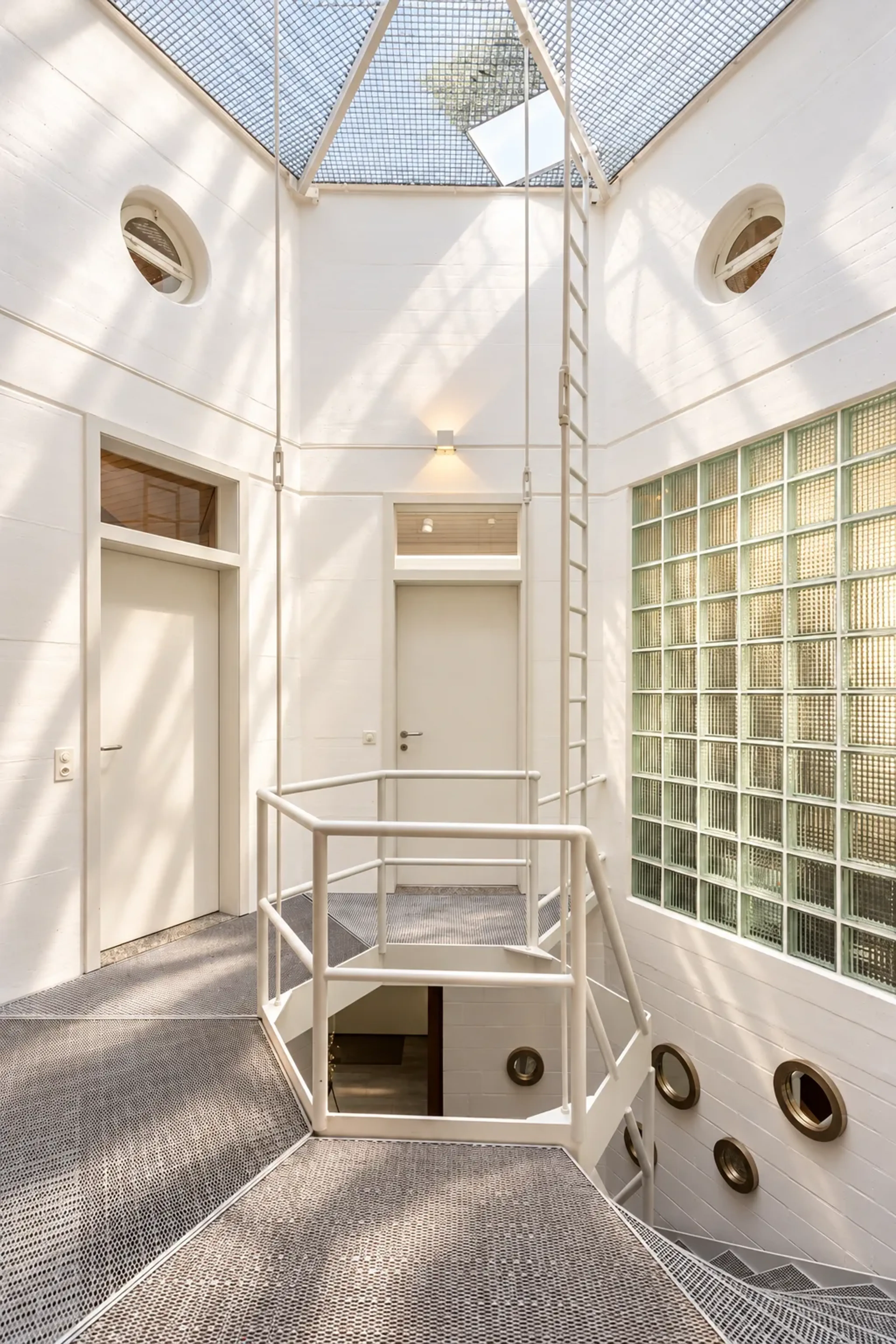 Freistehendes Architektenhaus mit integriertem 1.5 Zimmer Studio - 14