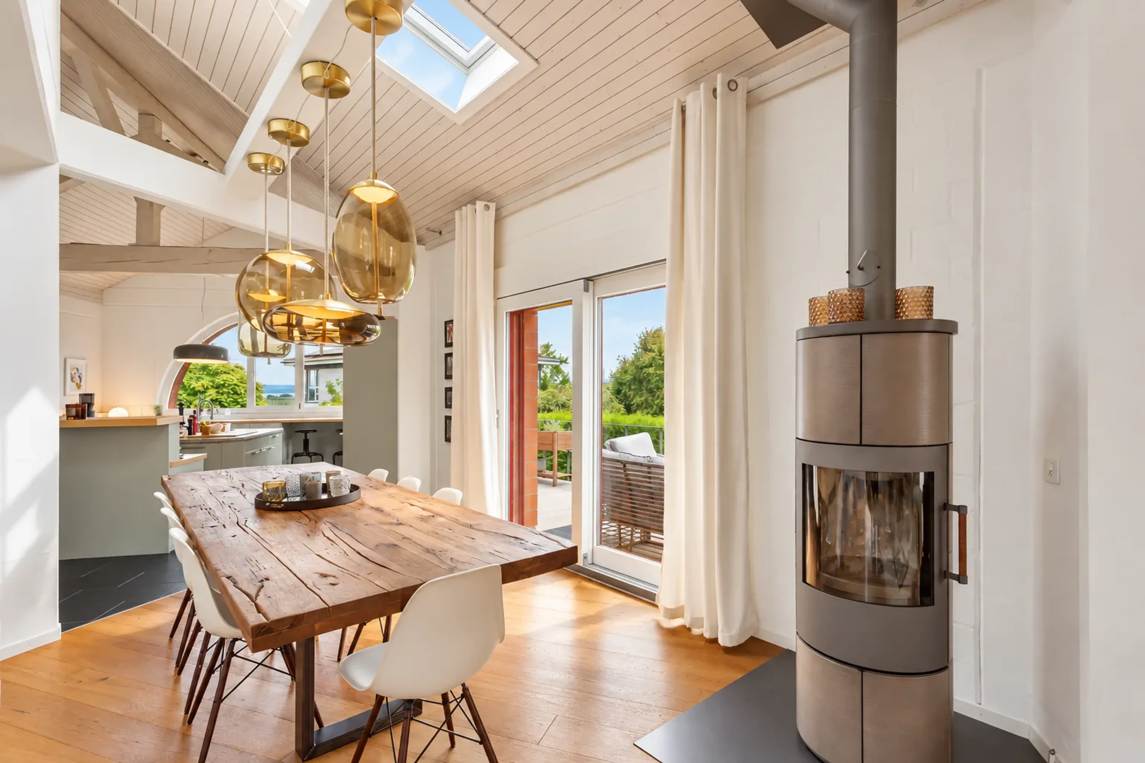 Freistehendes Architektenhaus mit integriertem 1.5 Zimmer Studio - 3