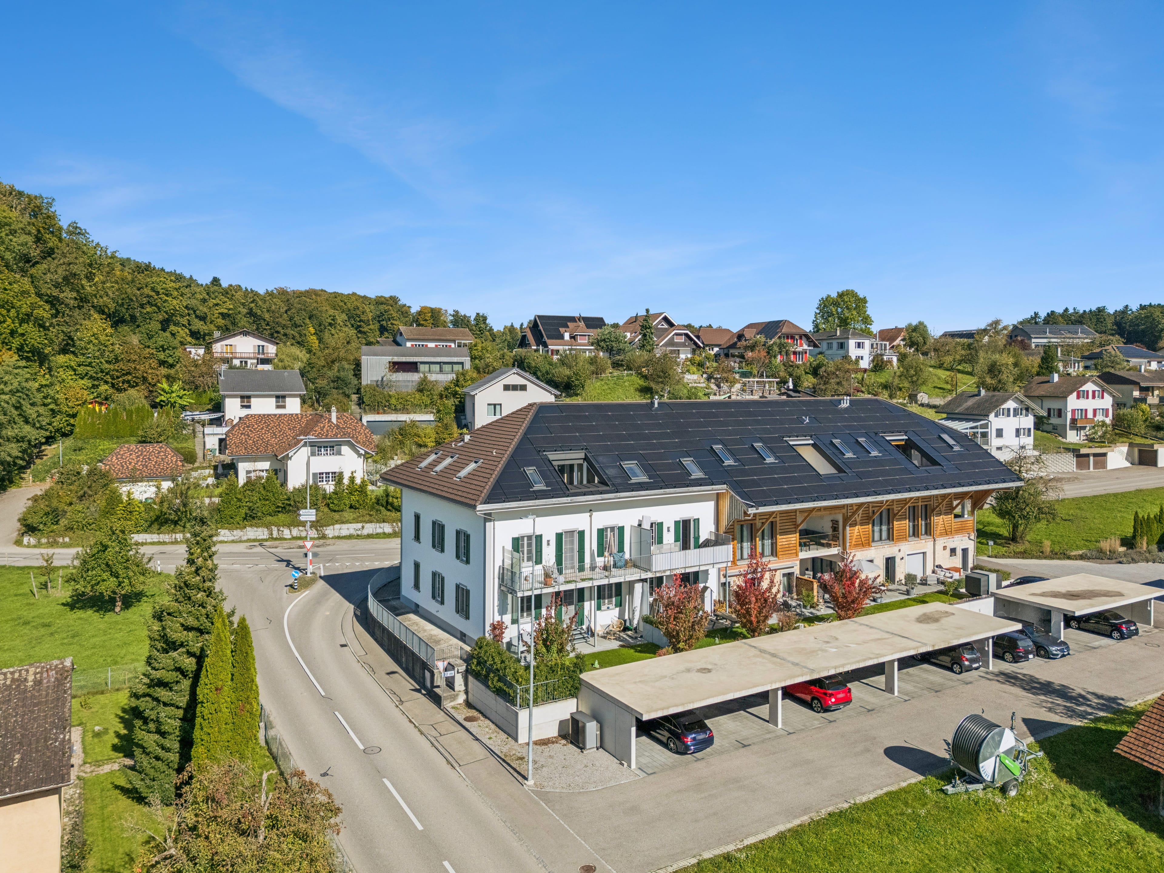 Exklusive 5.5-Zimmer-Dach-Maisonette mit Charme - Bild 2