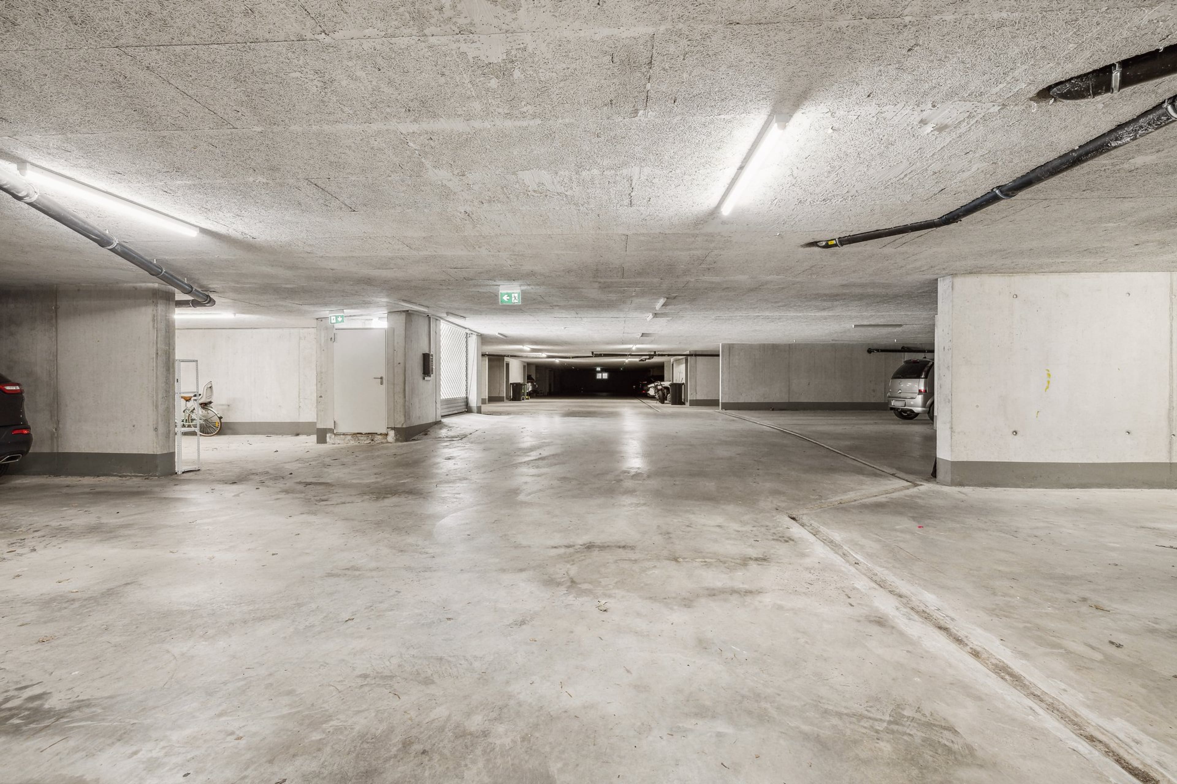 Stilvolles Wohnen: 5.5-Zimmer-Doppelhaus mit Wintergarten - 16