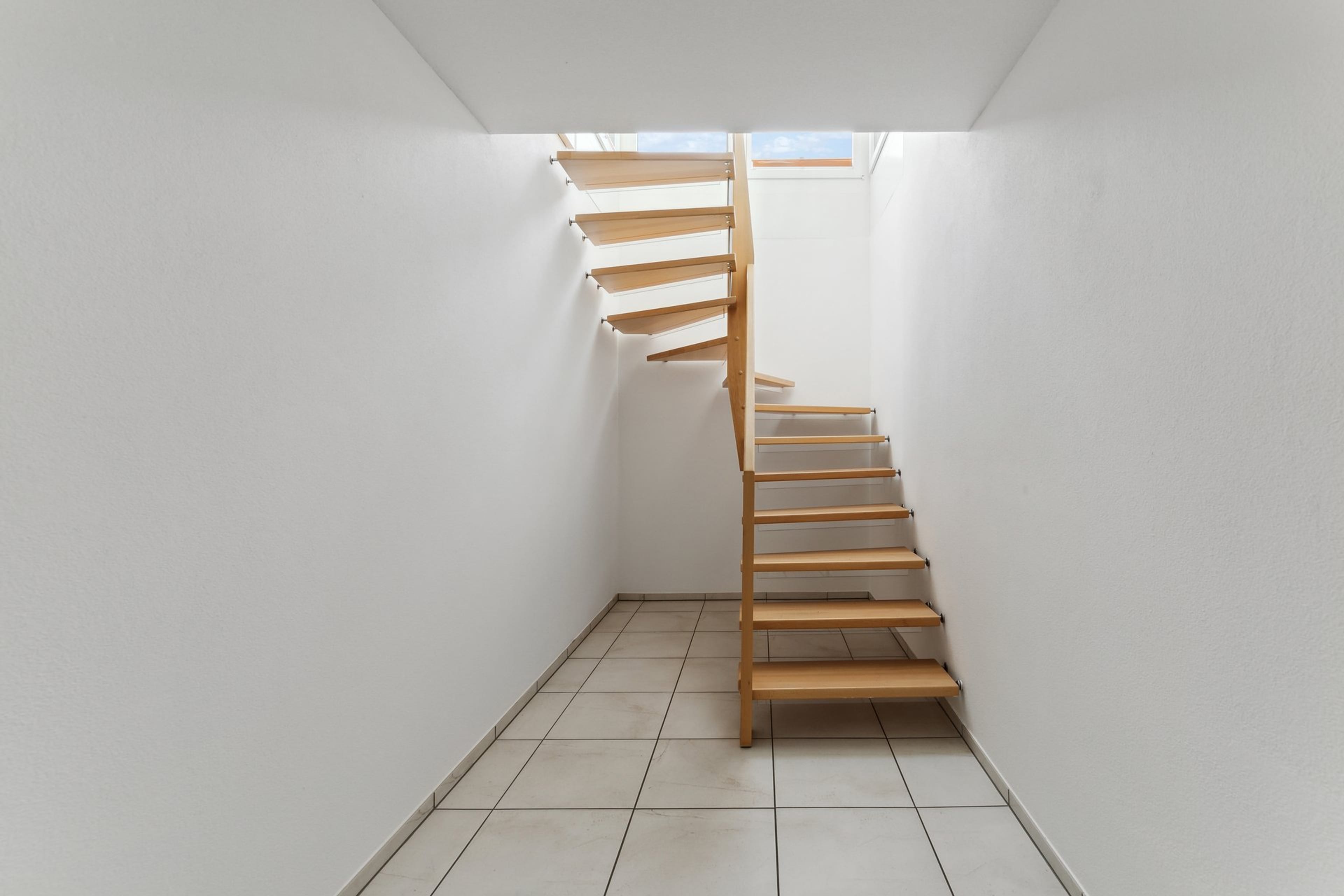 Exklusive 5.5-Zimmer Attika-Maisonette in Seengen – Modernes Wohnen auf Zwei Ebenen - - 6