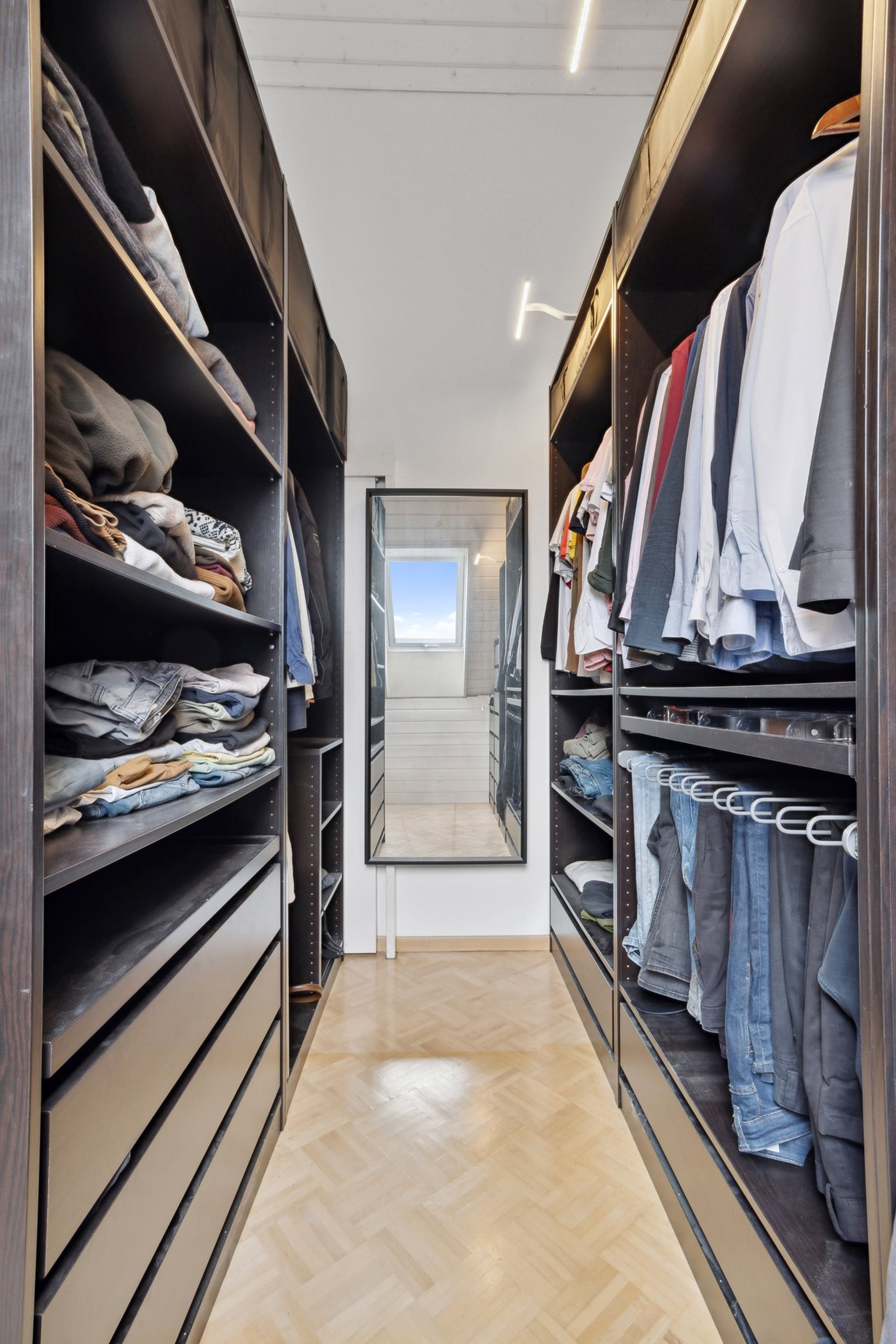 Exklusive 3,5-Zimmer-Wohnung nahe Zürich – modern & stilvoll - 11