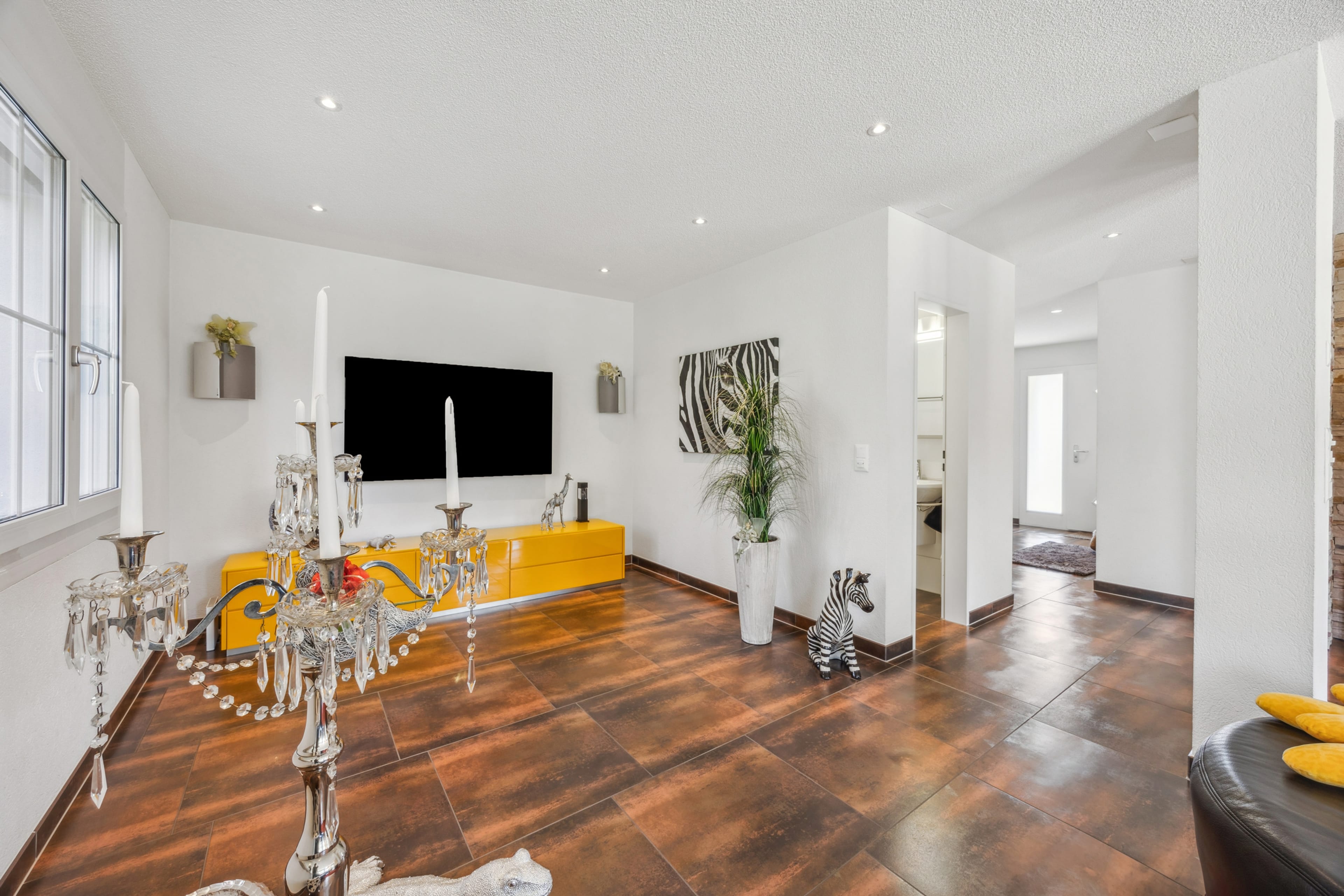 Gepflegtes Einfamilienhaus in Suhr – ruhige Wohnlage, modernes Ambiente und durchdachte Architektur - 19