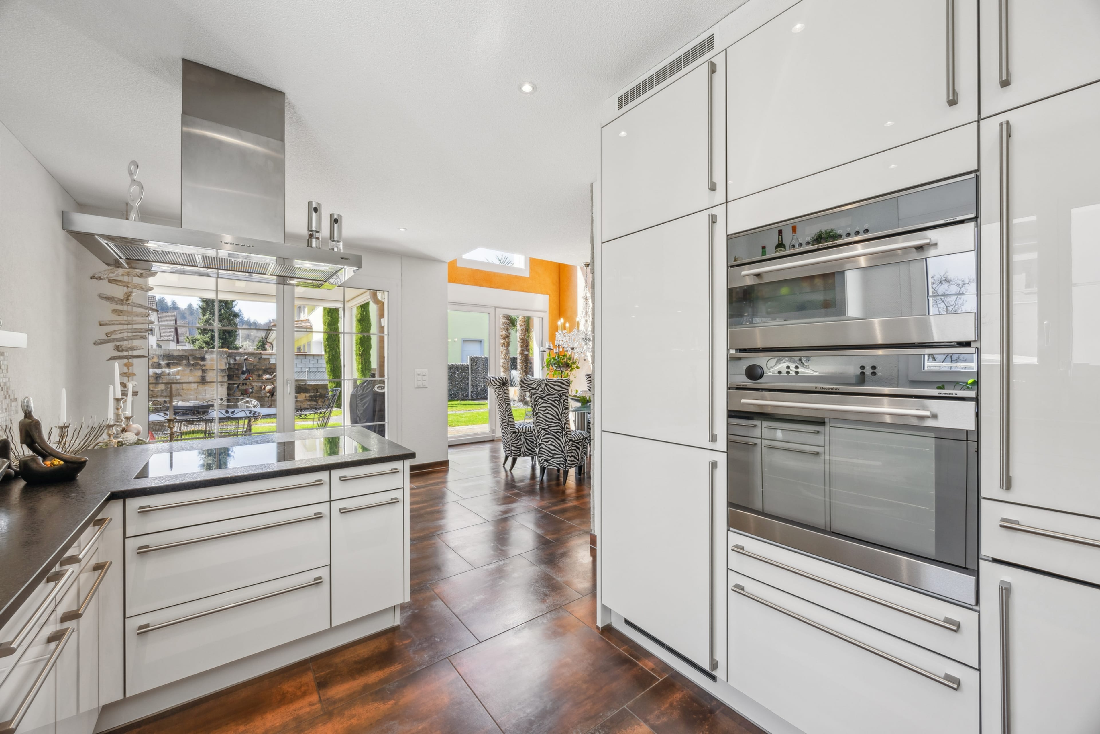 Gepflegtes Einfamilienhaus in Suhr – ruhige Wohnlage, modernes Ambiente und durchdachte Architektur - 18