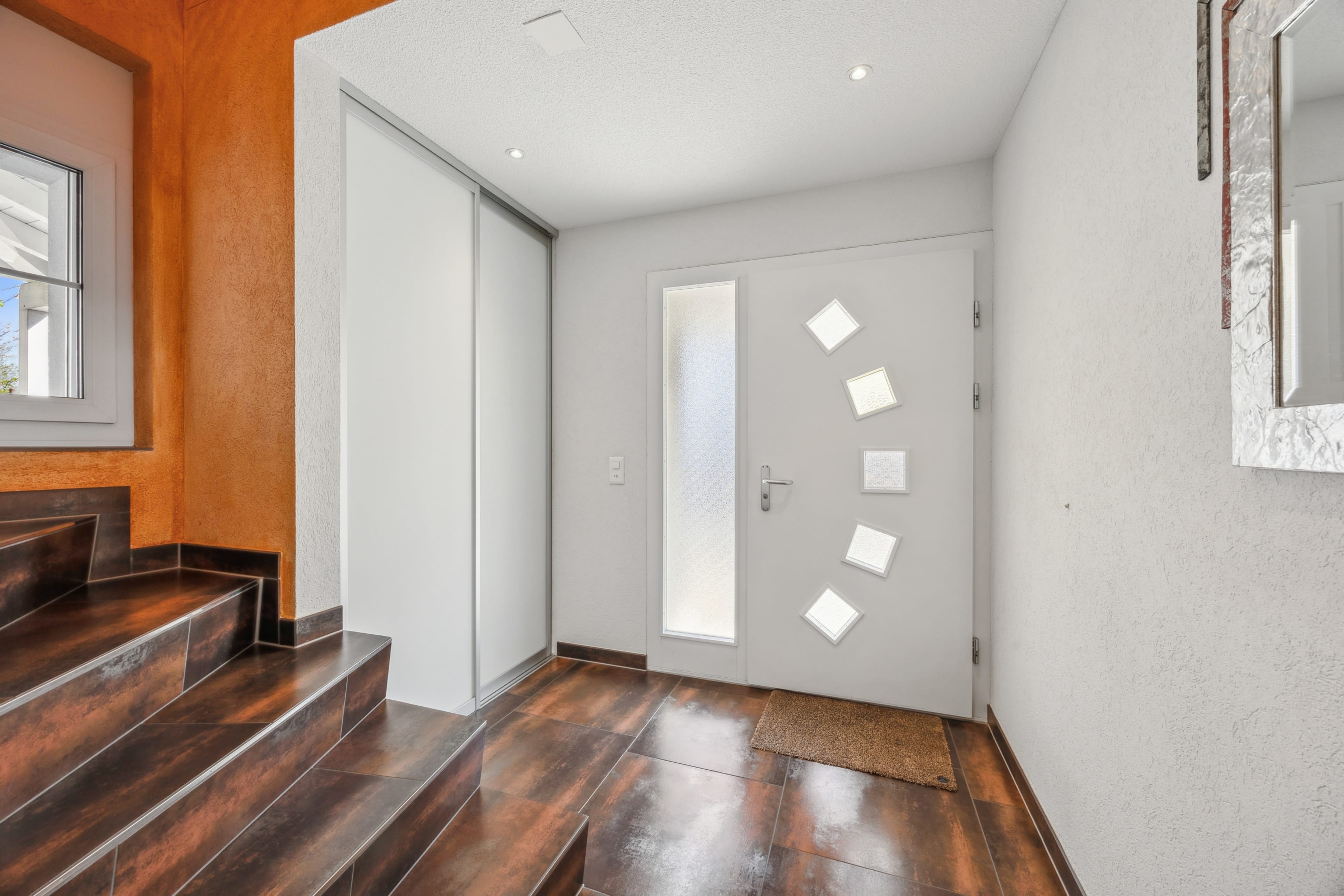 Gepflegtes Einfamilienhaus in Suhr – ruhige Wohnlage, modernes Ambiente und durchdachte Architektur - 25