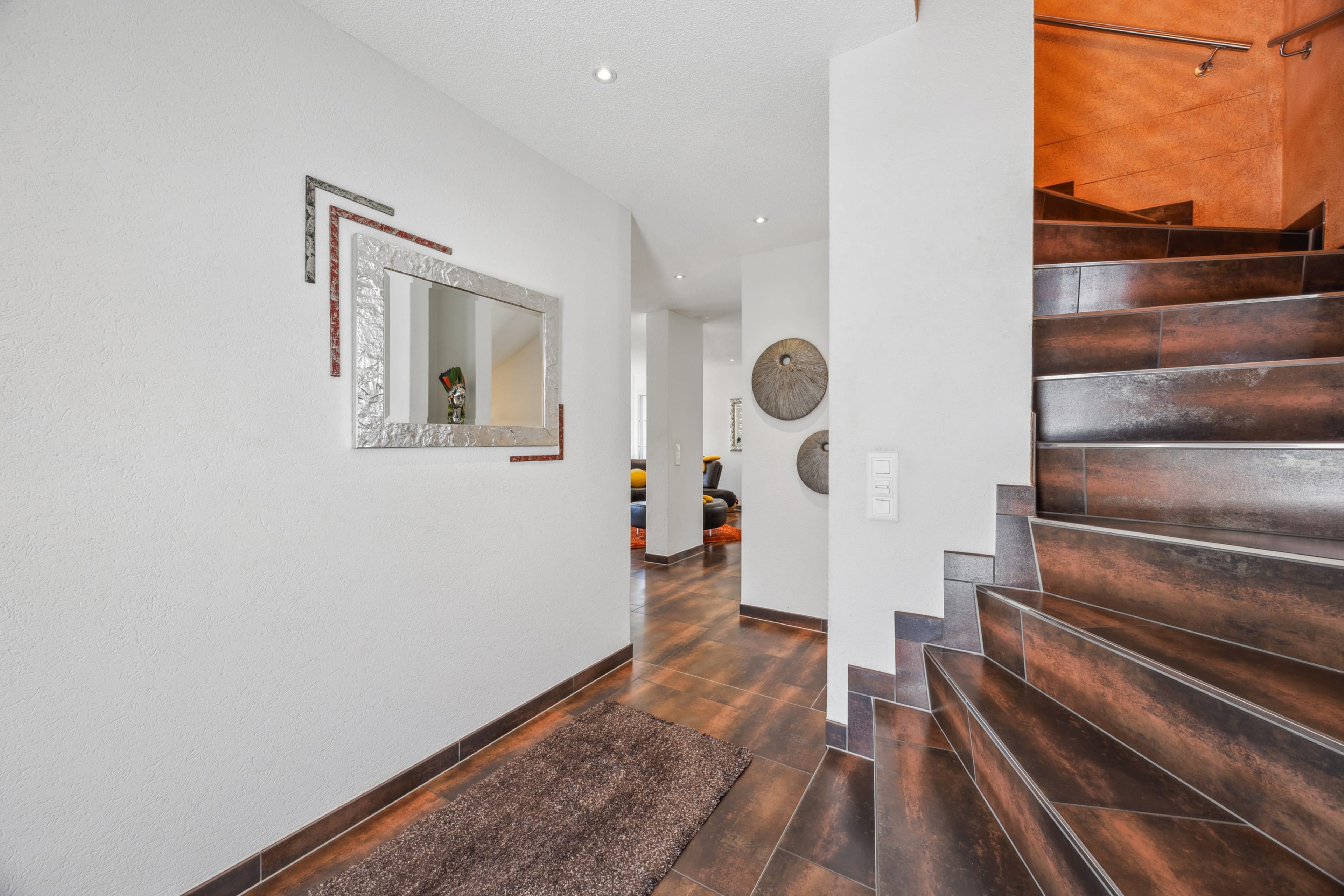 Gepflegtes Einfamilienhaus in Suhr – ruhige Wohnlage, modernes Ambiente und durchdachte Architektur - 24