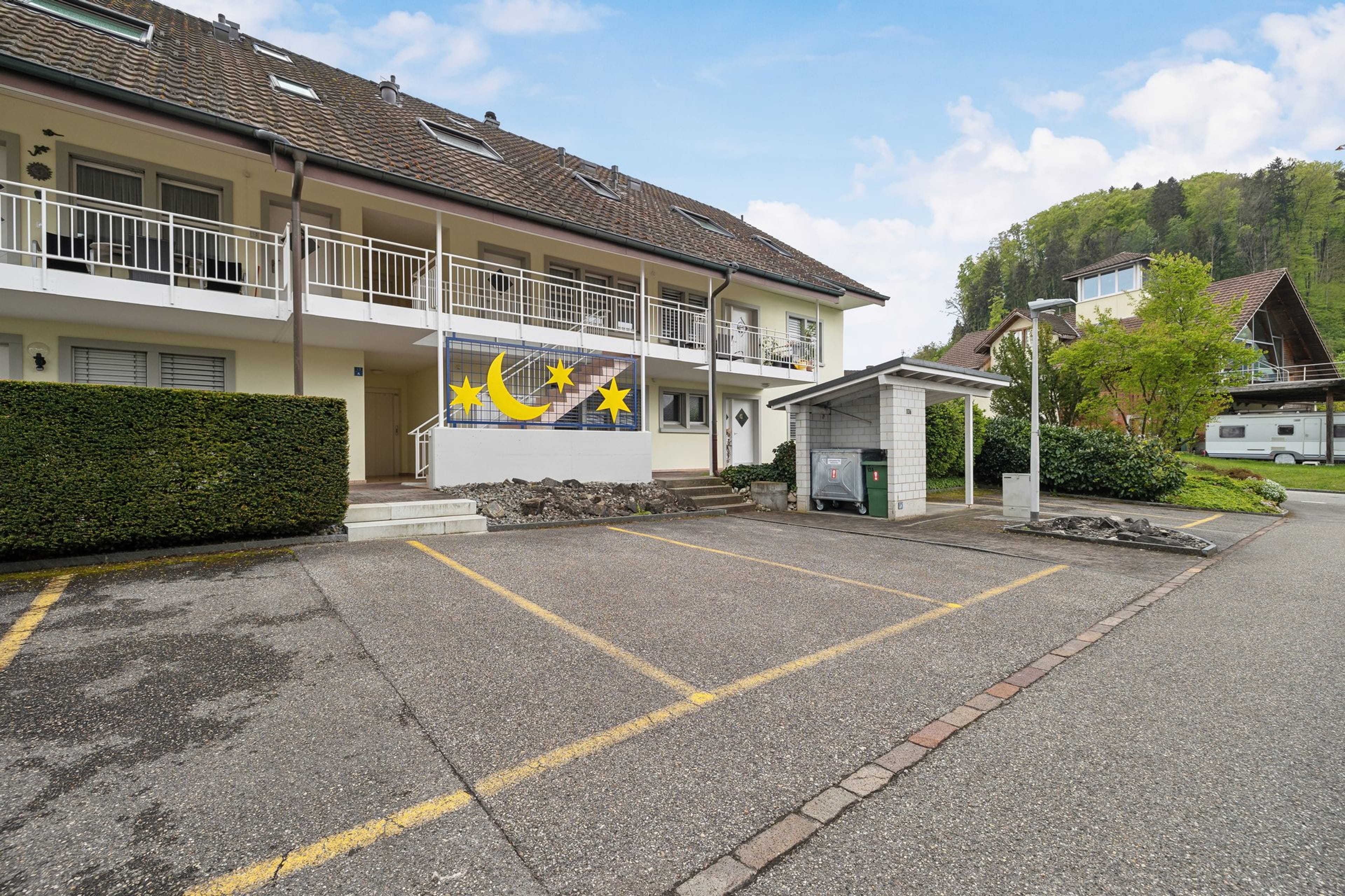 Schöne Wohnung mit grosszügigem Balkon - 13