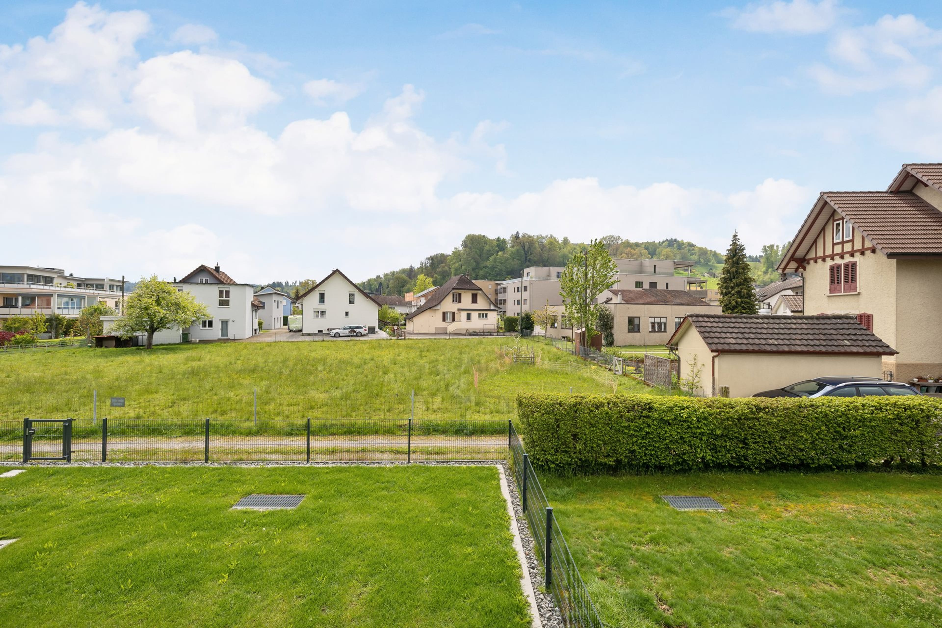 Schöne Wohnung mit grosszügigem Balkon - 2