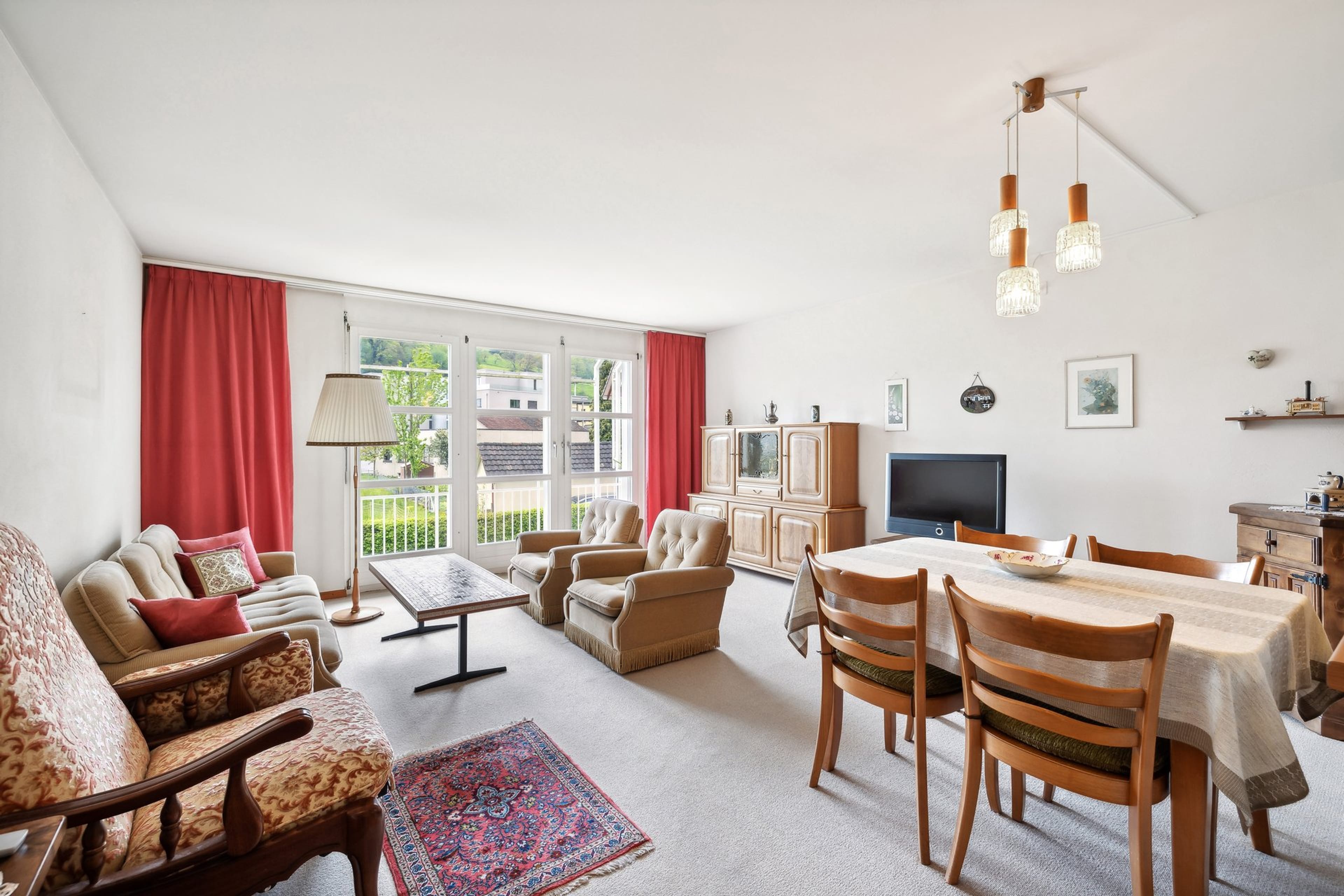 Schöne Wohnung mit grosszügigem Balkon - 3