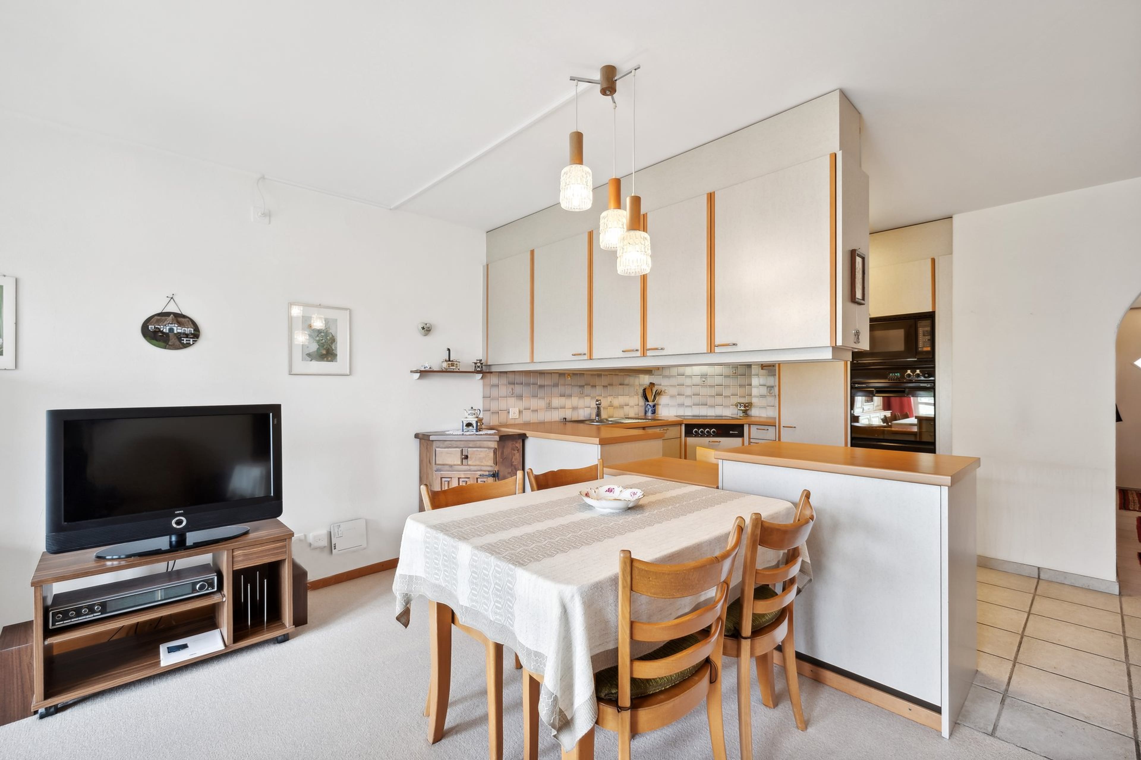 Schöne Wohnung mit grosszügigem Balkon - 9