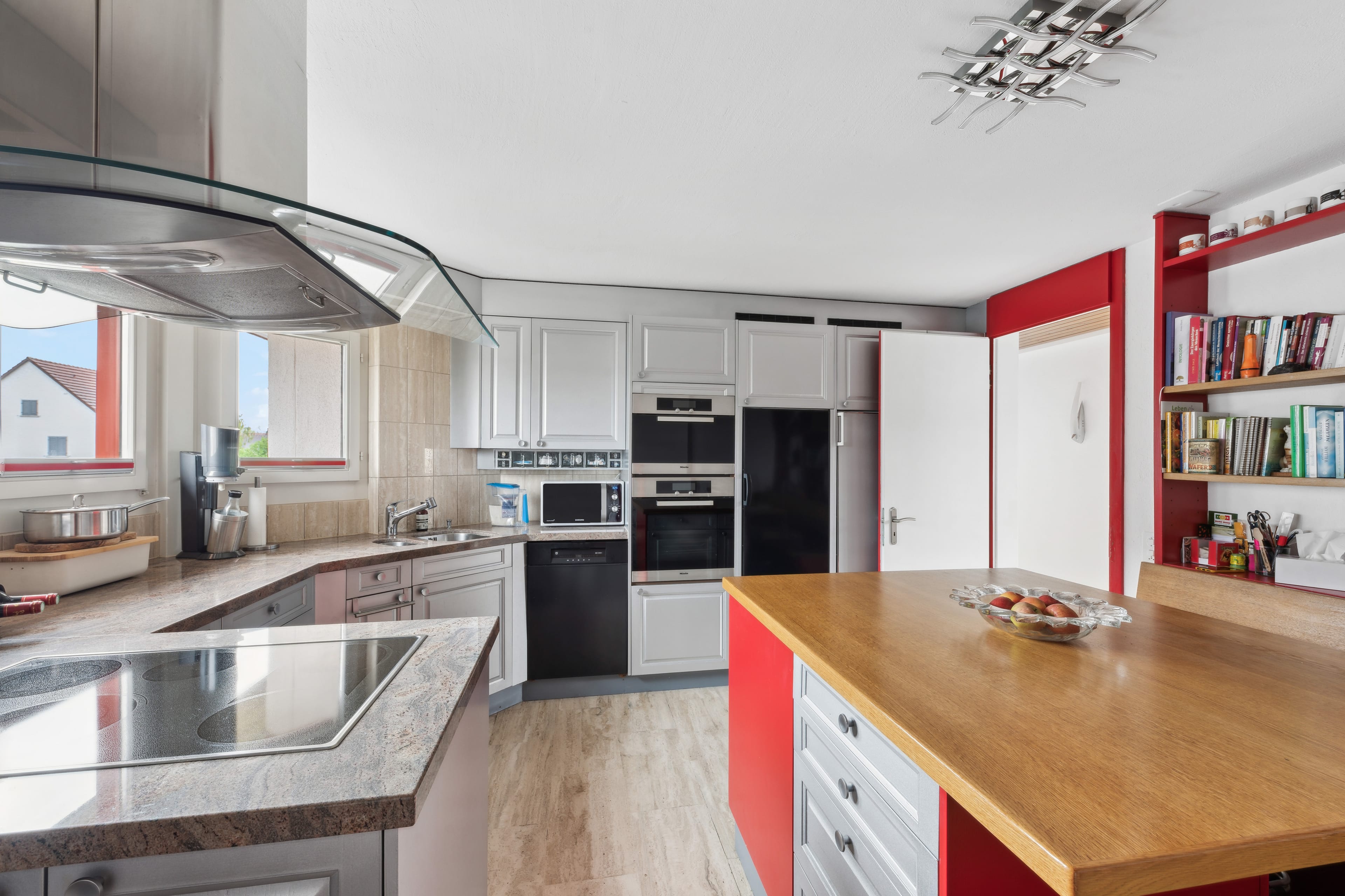Den Sommer auf den Terrassen der hellen Attika- Maisonette in Henggart geniessen? - Bild 3
