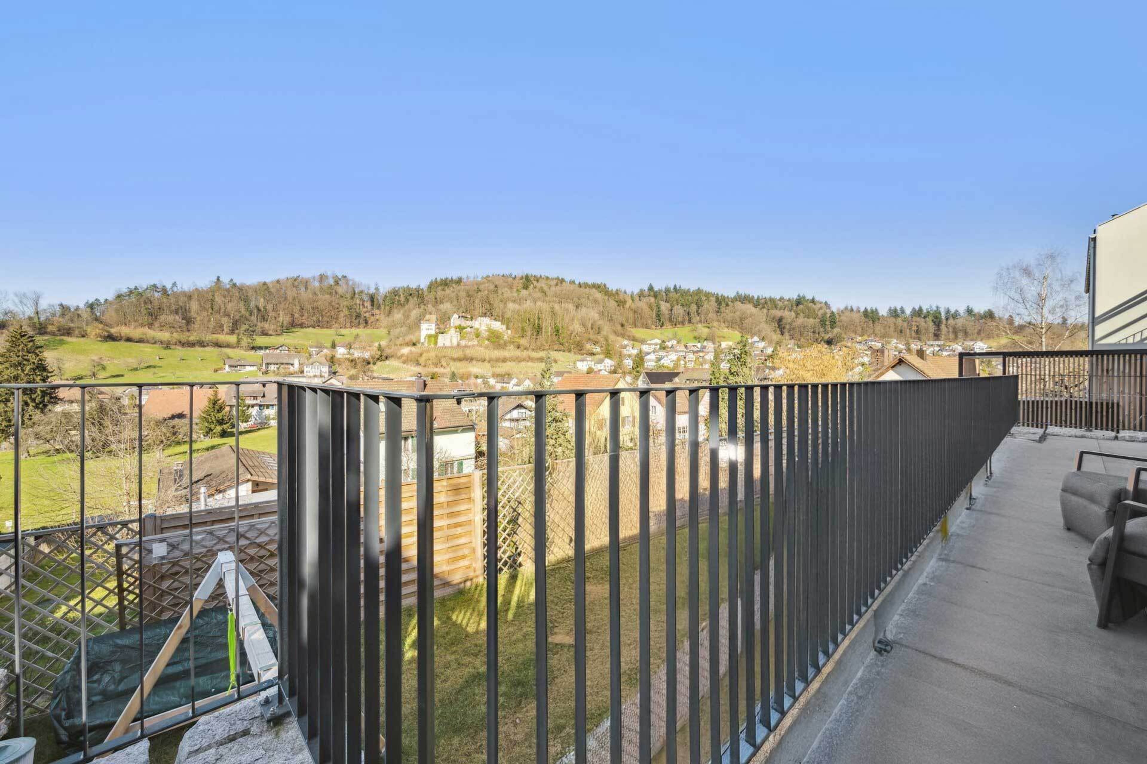 Exklusives Einfamilienhaus in erhöhter Hanglage – modernes Wohnen in naturnaher Umgebung - 9