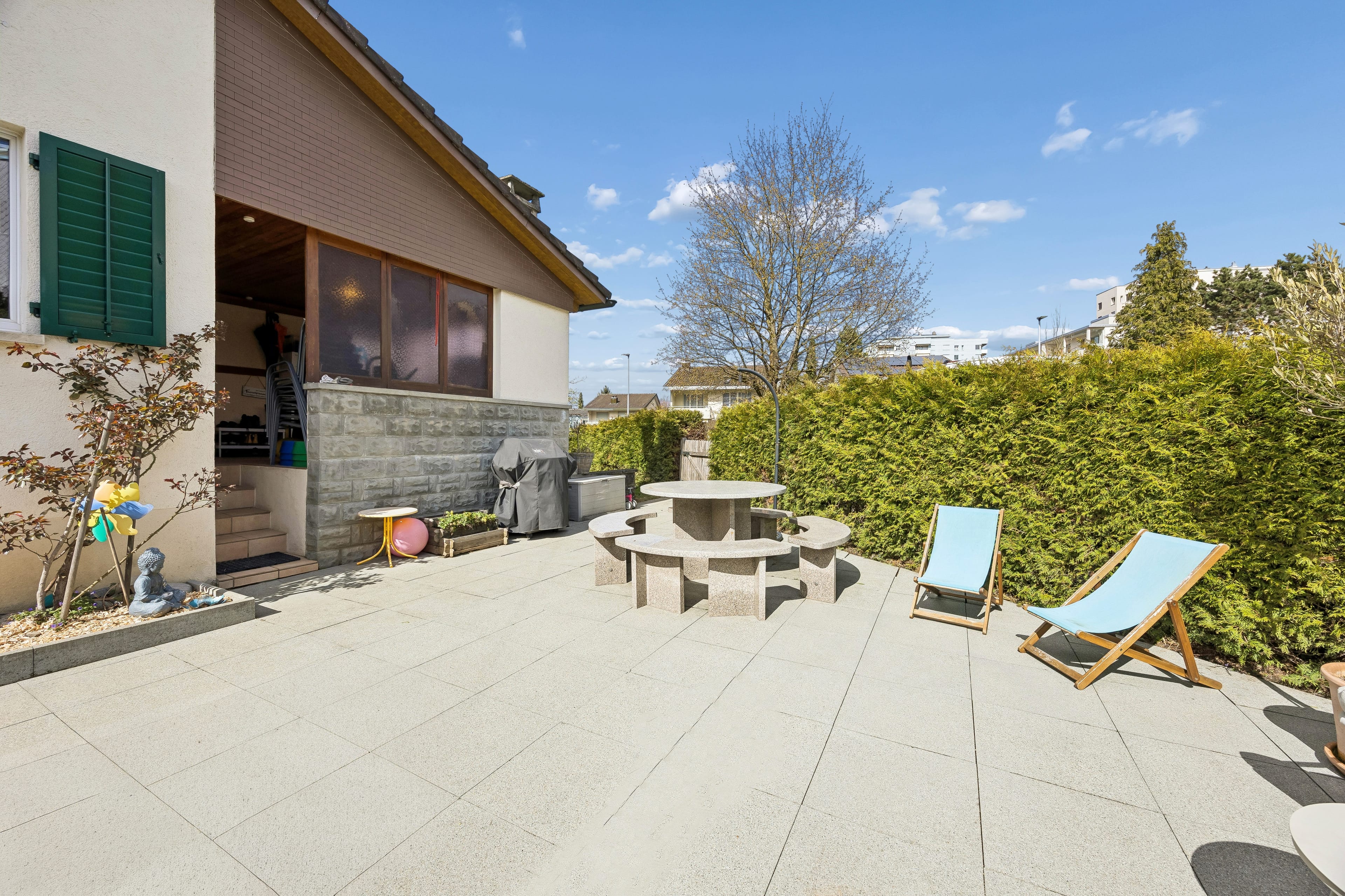 Einfamilienhaus mit Gartenidylle, grossem Aussenbereich und spannendem Ausbaupotenzial - 27