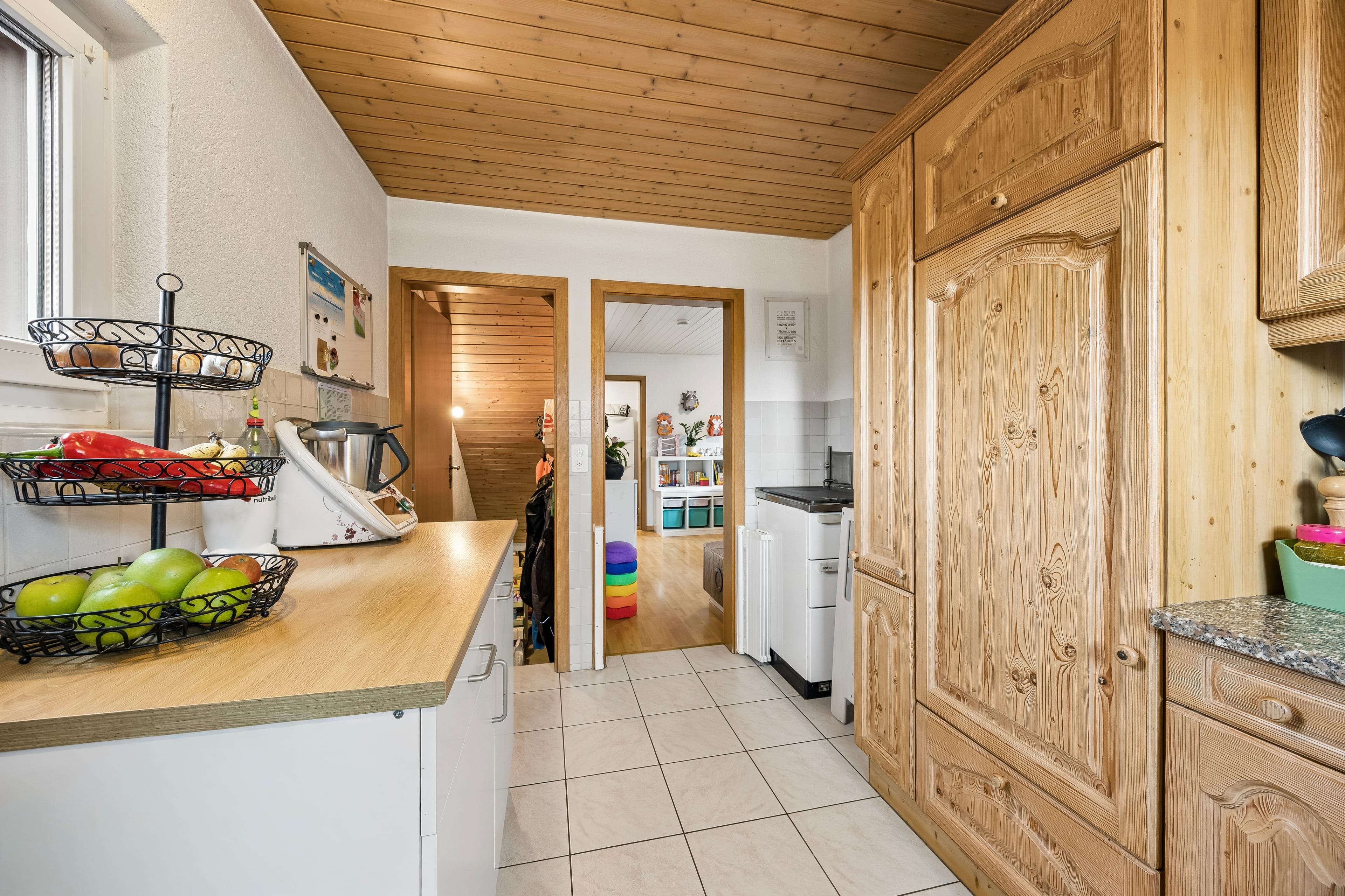 Einfamilienhaus mit Gartenidylle, grossem Aussenbereich und spannendem Ausbaupotenzial - 16