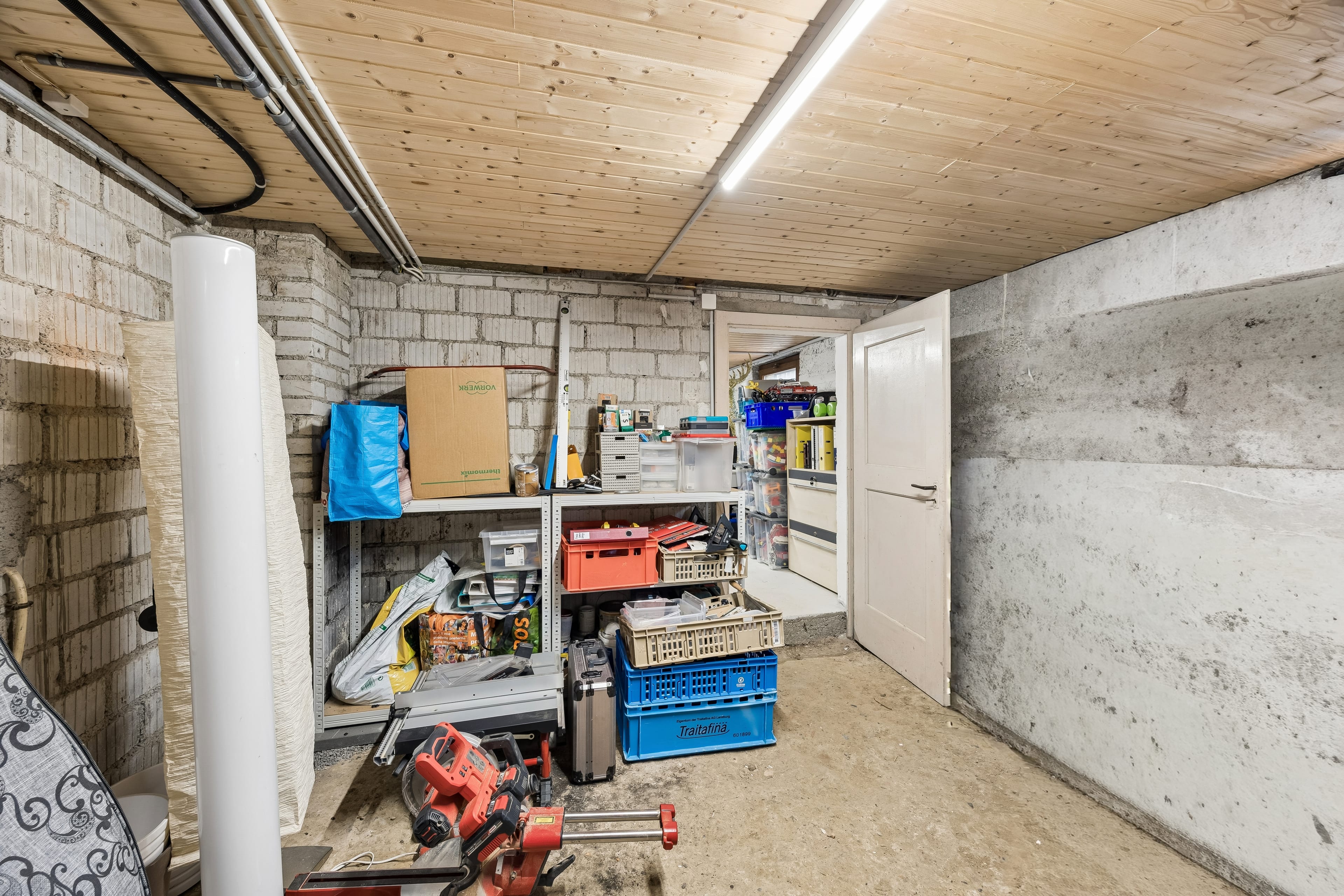 Einfamilienhaus mit Gartenidylle, grossem Aussenbereich und spannendem Ausbaupotenzial - 31
