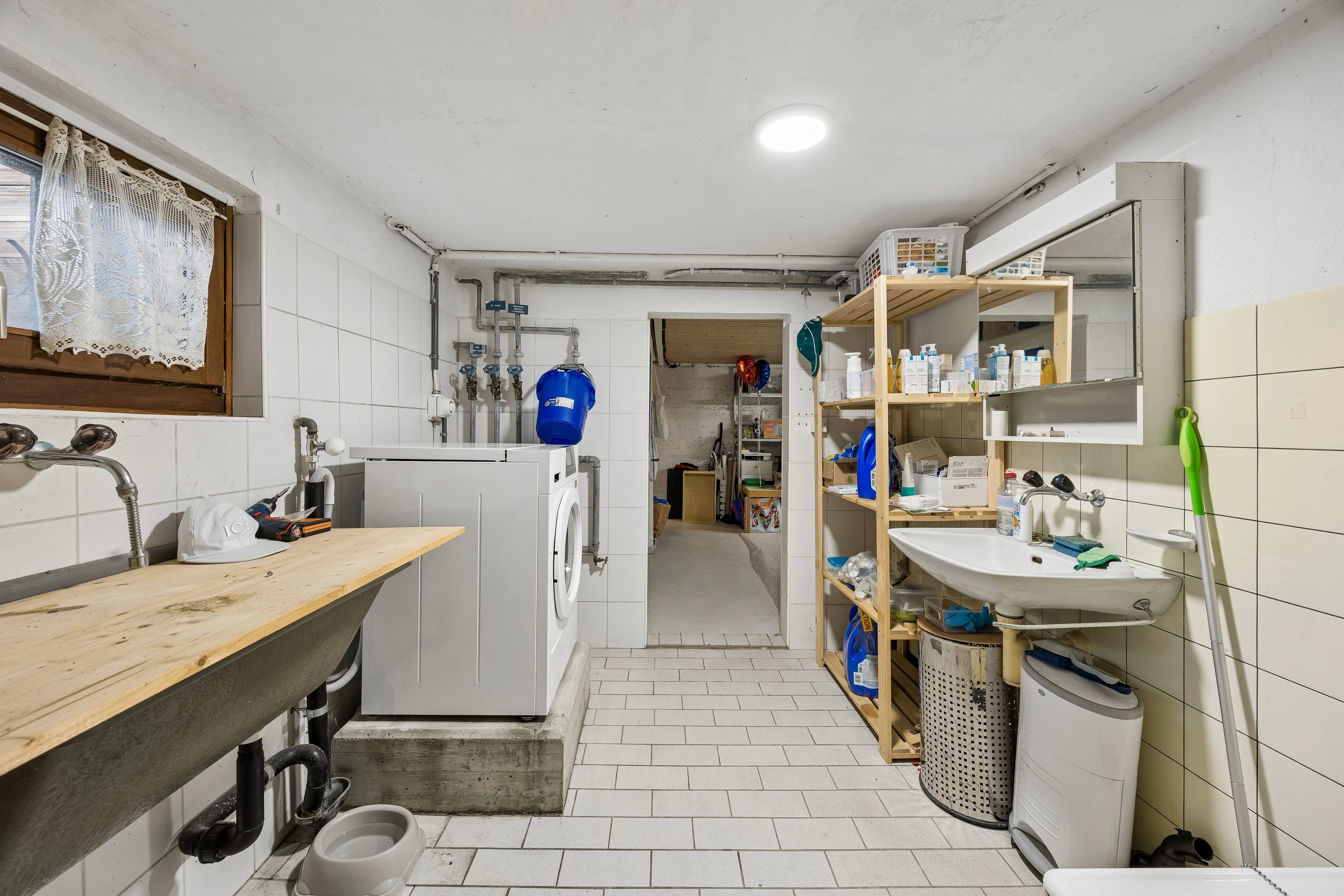 Einfamilienhaus mit Gartenidylle, grossem Aussenbereich und spannendem Ausbaupotenzial - 33