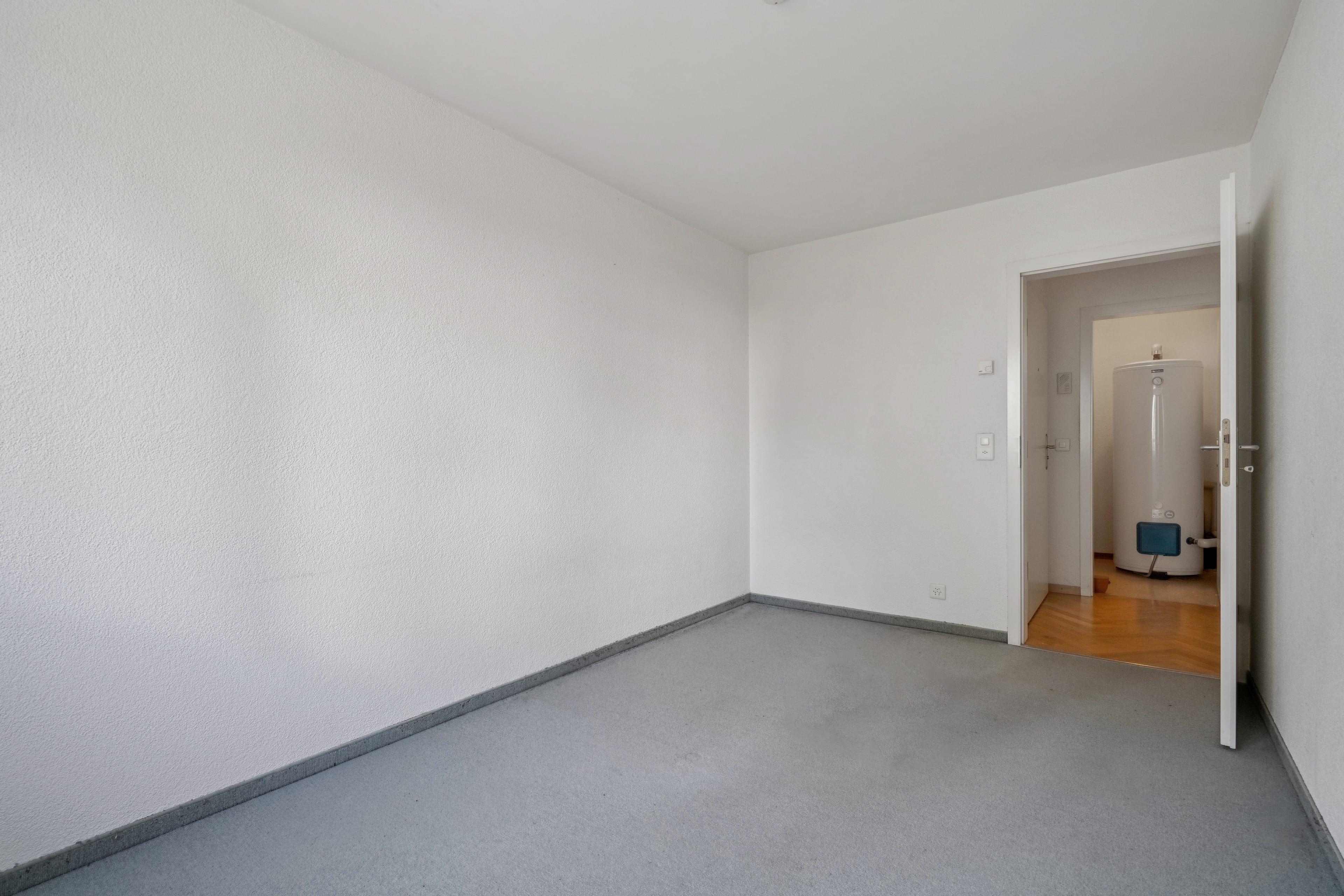 Familienfreundliche Gartenwohnung in Volketswil – 4.5 Zimmer zum Entspannen - 24