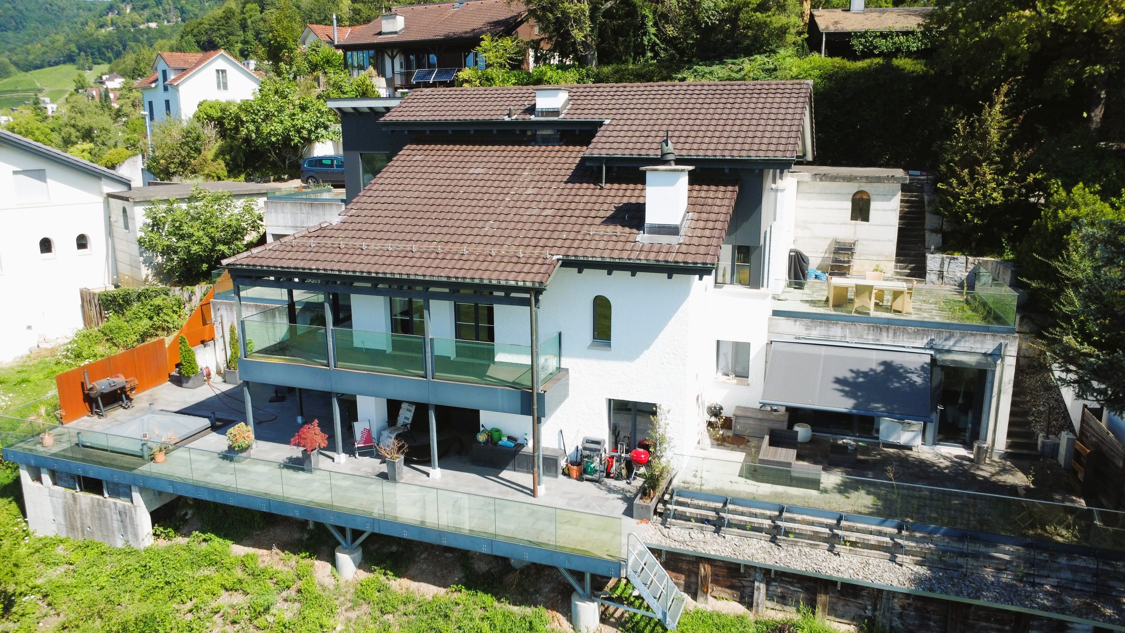Exklusives Wohnen mit Aussicht: Einfamilienhaus mit Einliegerwohnung - 12