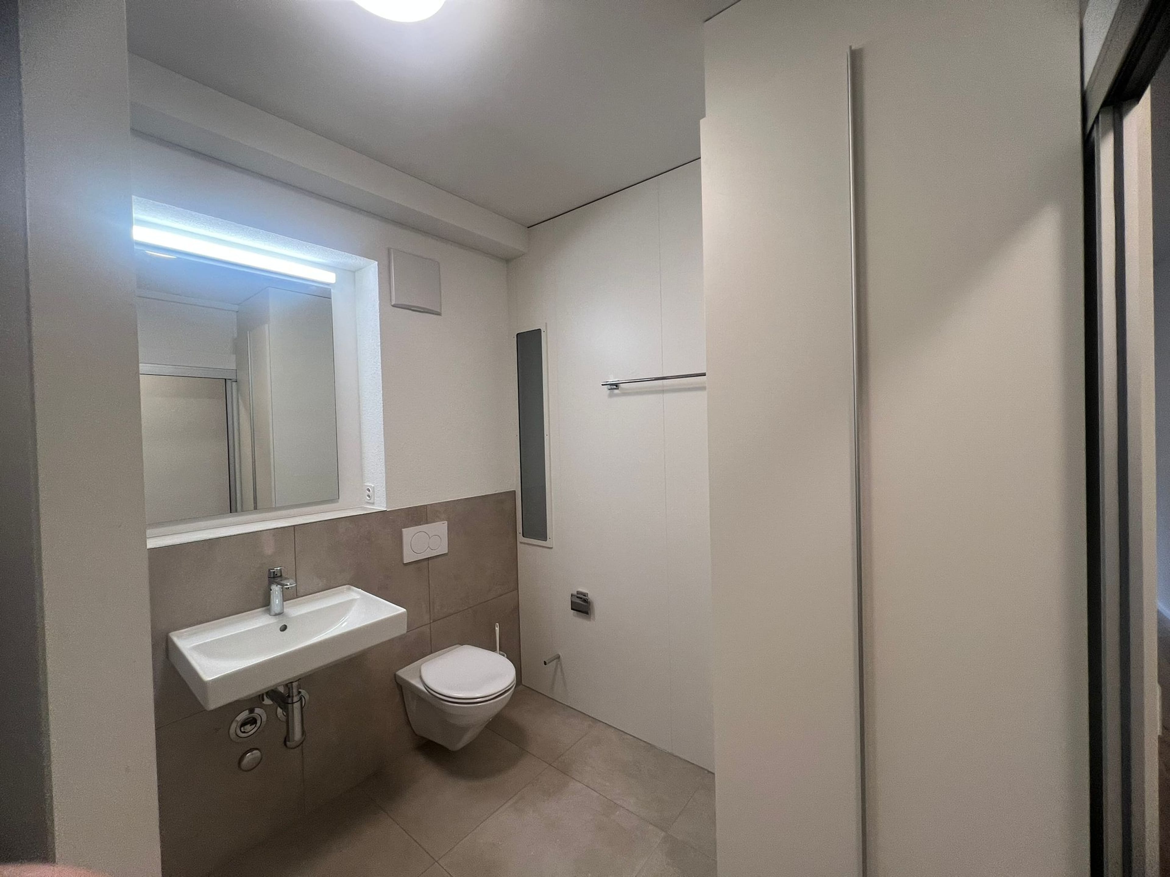 Neues 1.5 Zimmer Studio im OG (Nr. 12) - Bild 4
