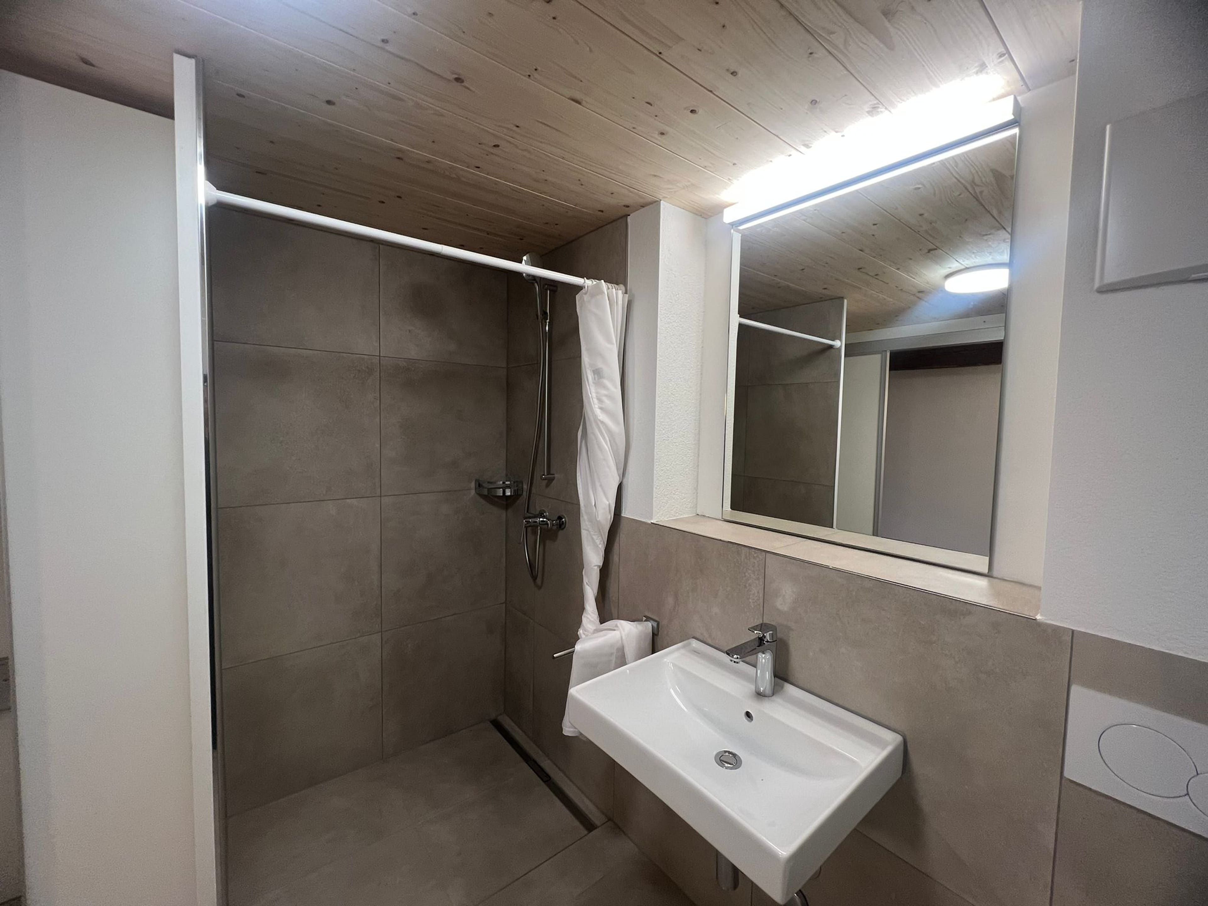 Moderne 2.5-Zimmer-Duplex Studio für Erstvermietung!  (Nr. 16) - Bild 5