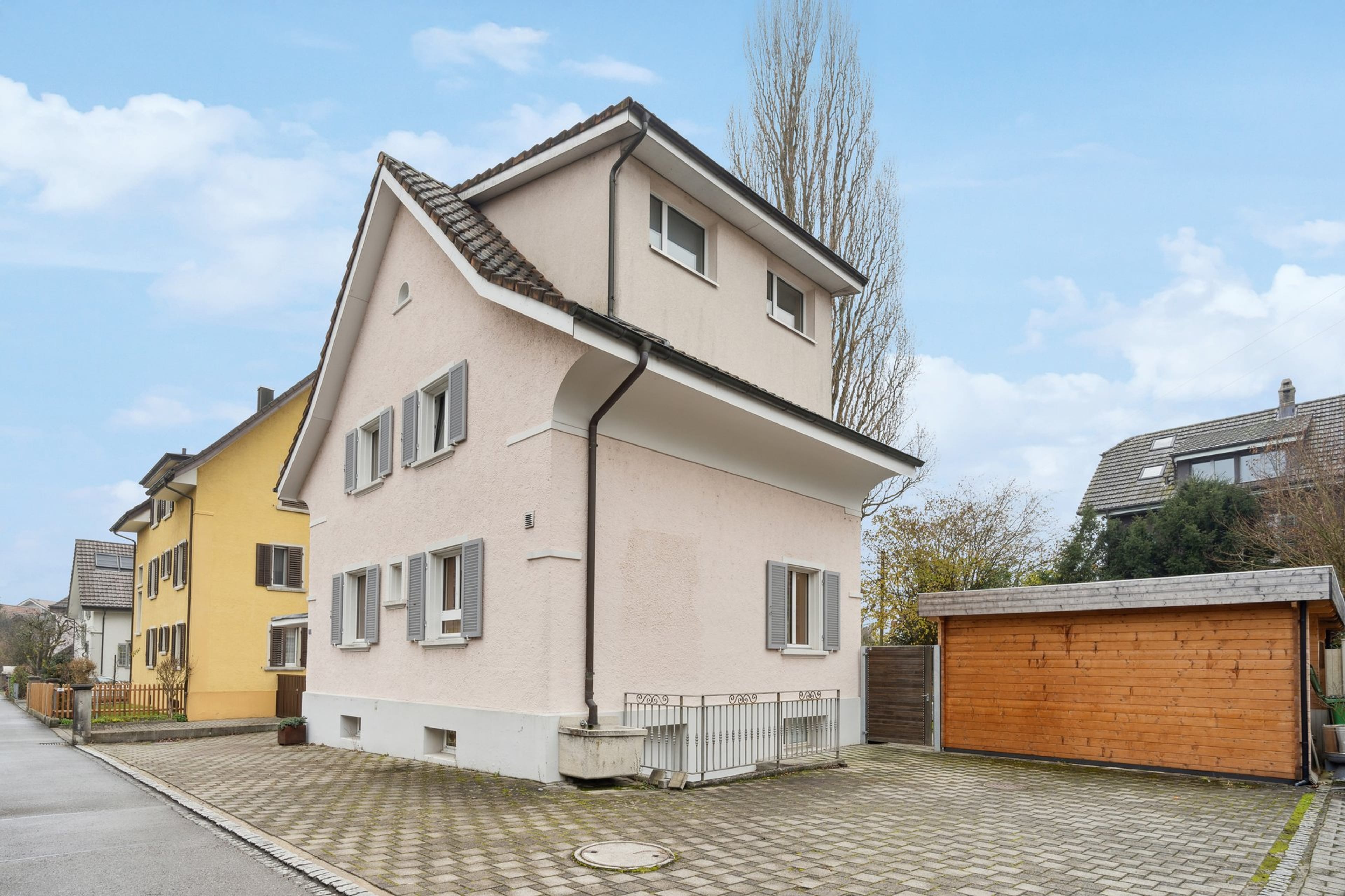 6.5 Zimmer Einfamilienhaus grosszügigem Umschwung in Buchs