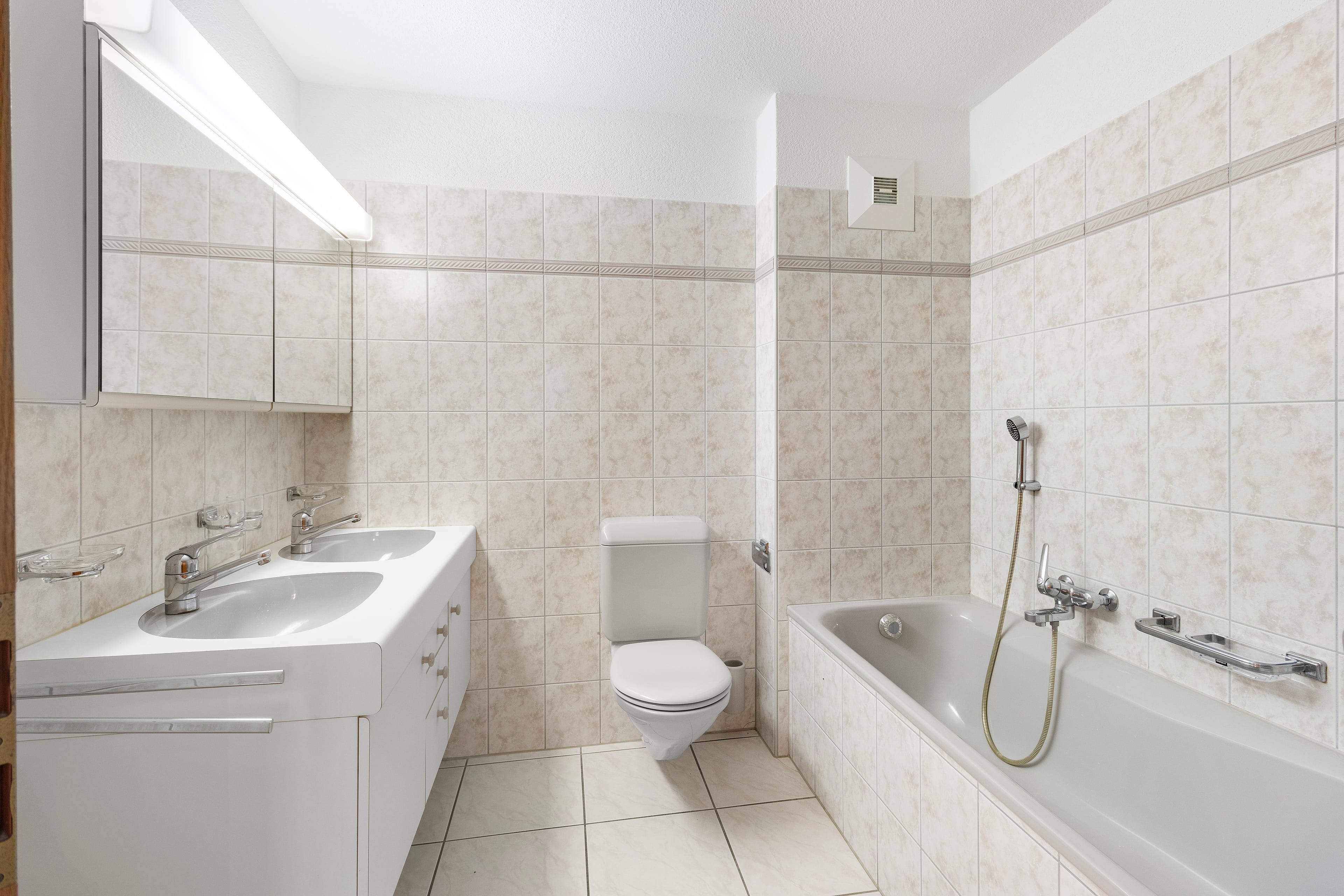 Gemütliche 2.5-Zimmer-Wohnung in ruhiger Lage - 9