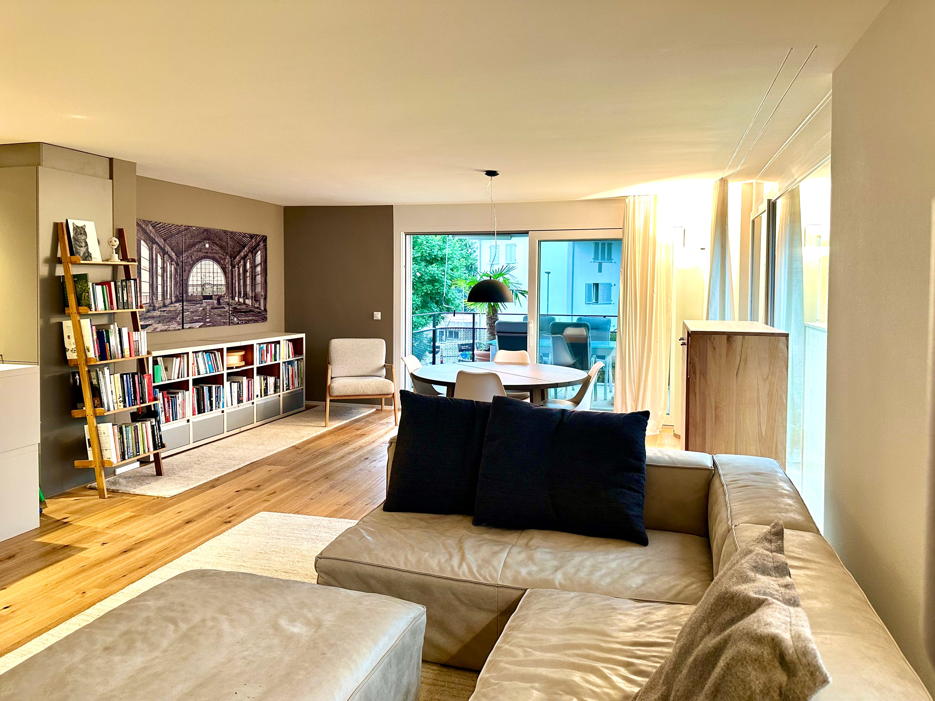 Lichtdurchflutete Designer-Wohnung mit Loft-Charakter in Wetzikon - 2
