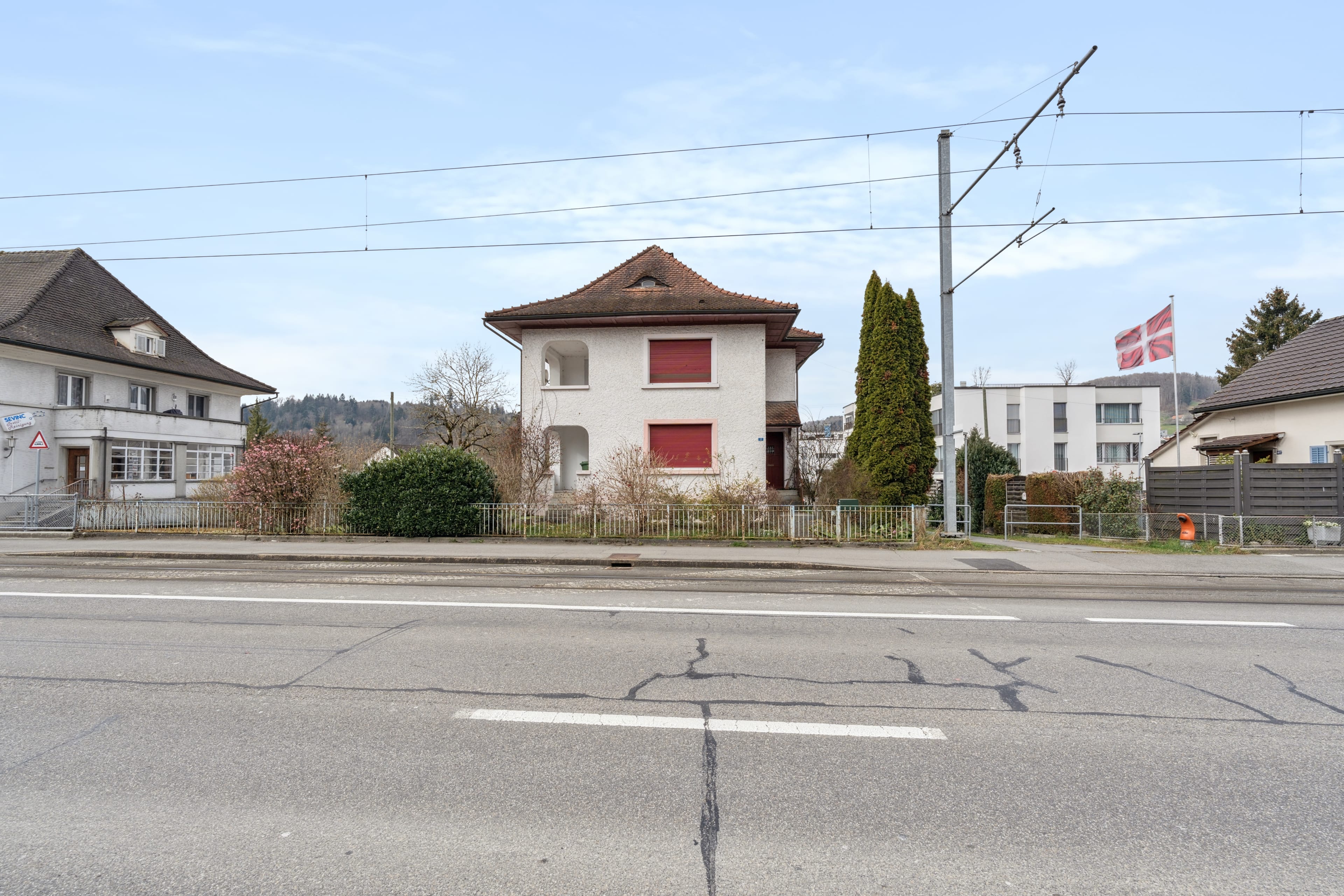 Idyllisches Einfamilienhaus mit weitläufigem Grundstück - 12