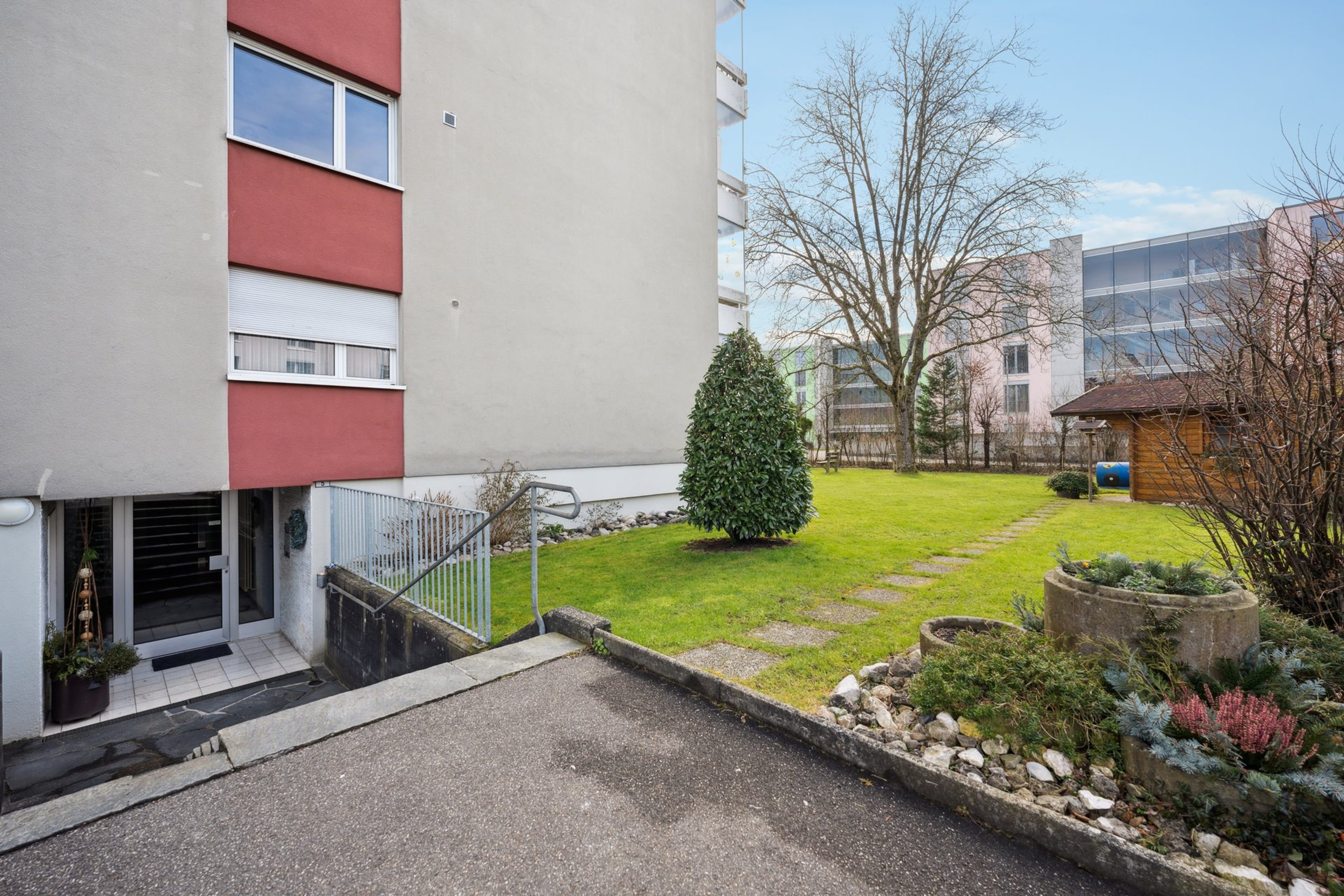 Charmante 4.5-Zimmer-Wohnung mit Weitsicht - 11
