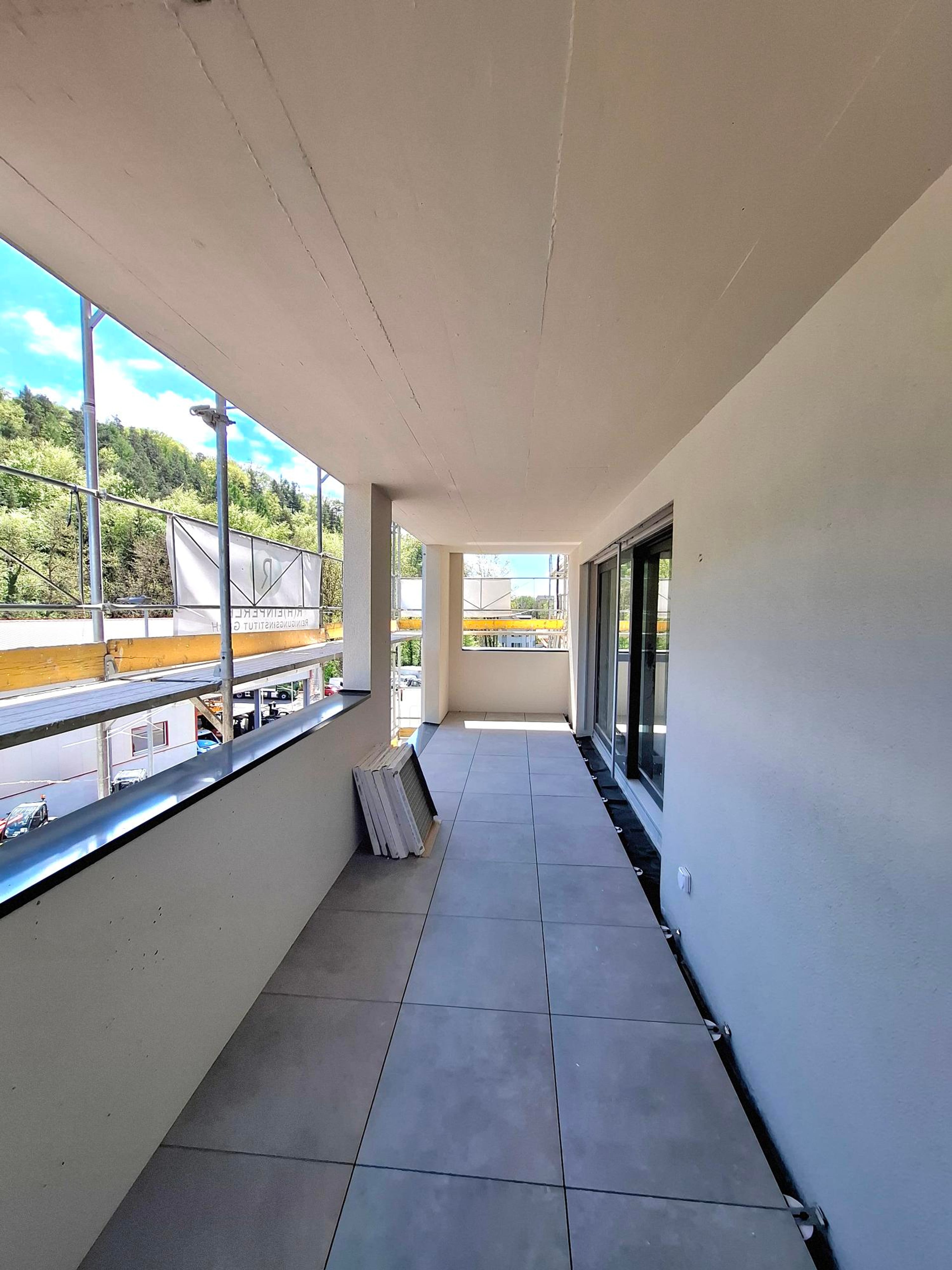 Hochwertige Neubauwohnung mit geräumigem Balkon in Schaffhausen - Bild 1