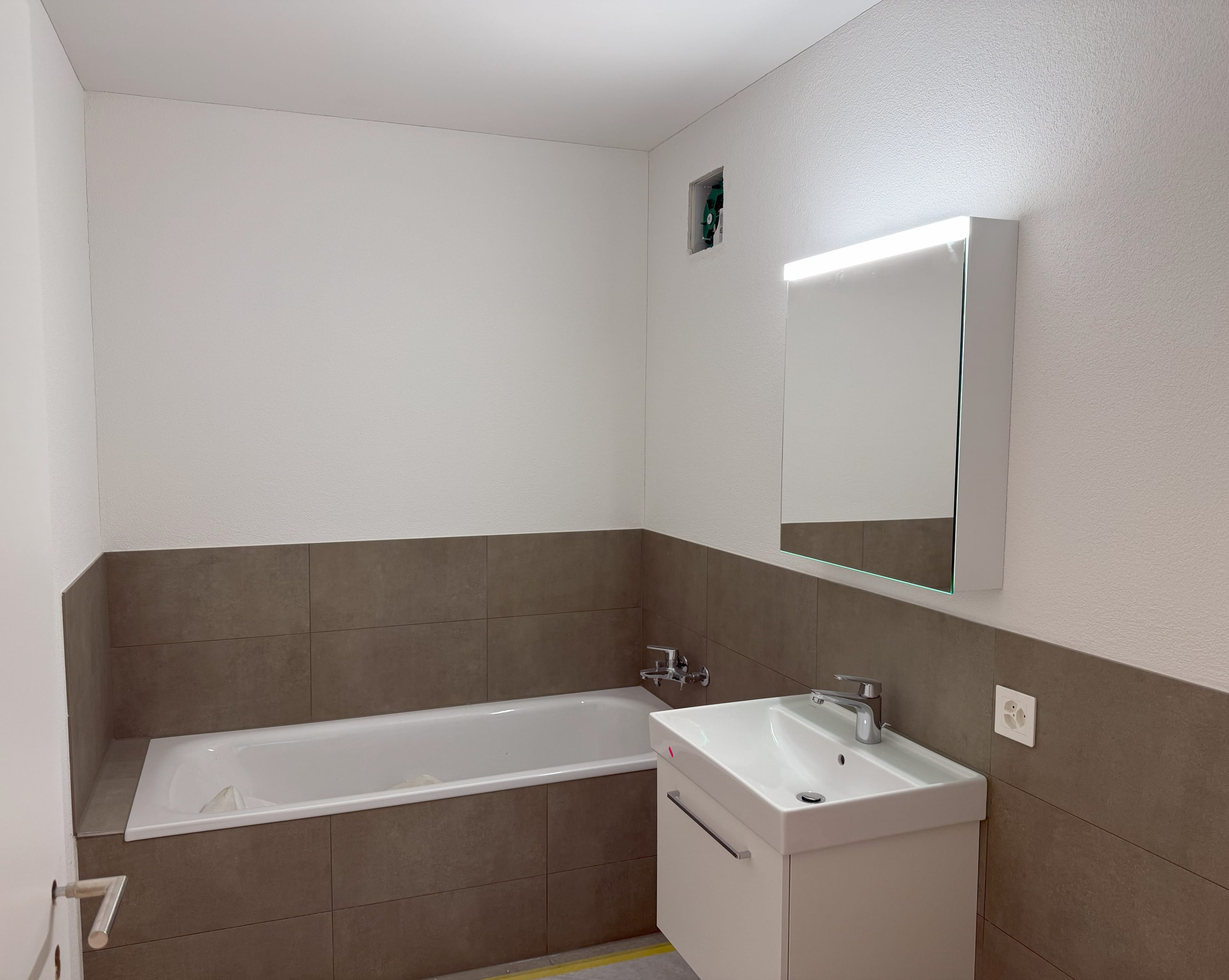 Erstbezug 3.5 Zimmer Gartenwohnung - W03 - Bild 4