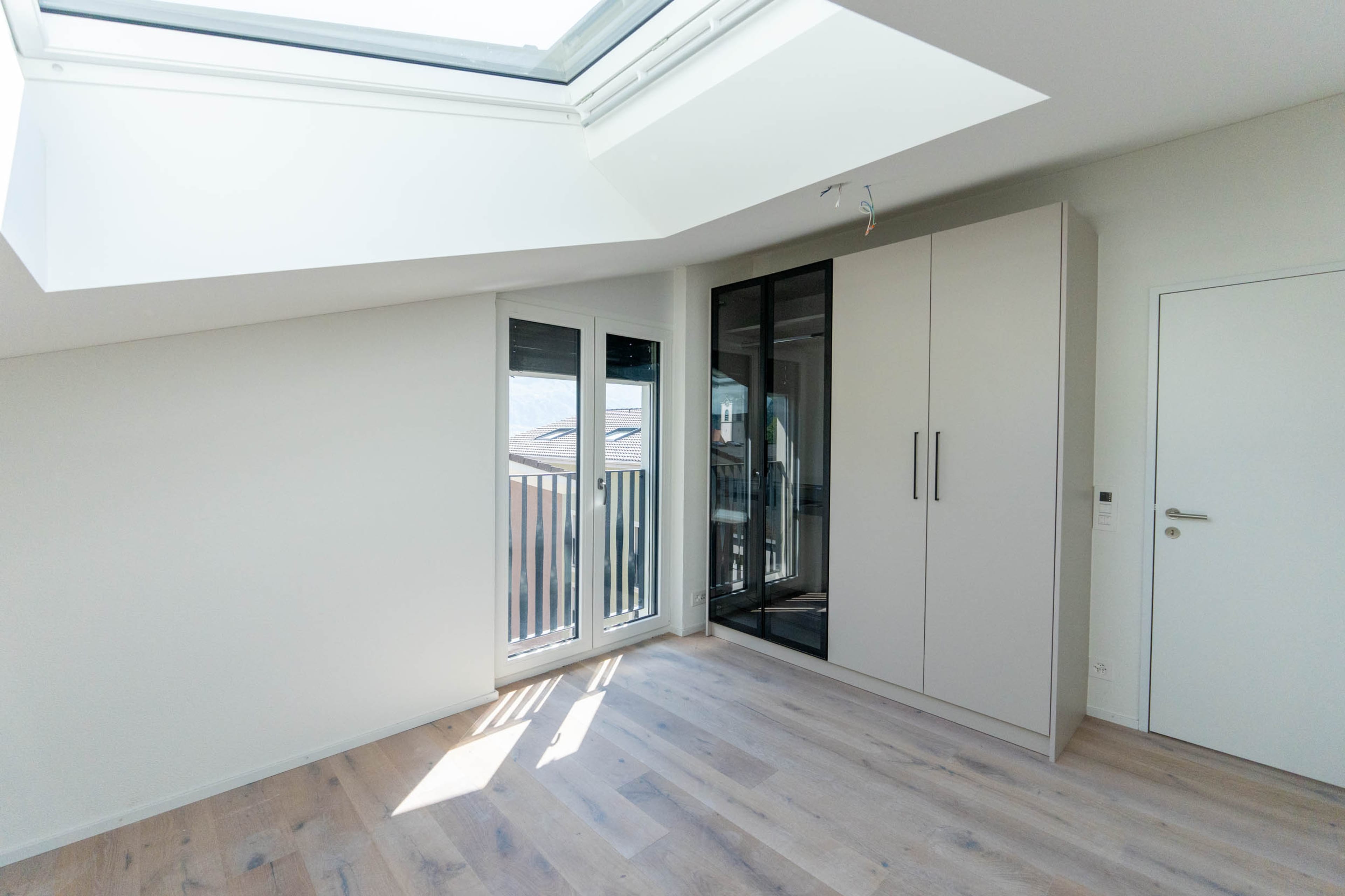 Luxuriöses Wohnen mit Smart-Home-Komfort und Panoramablick - Bild 6