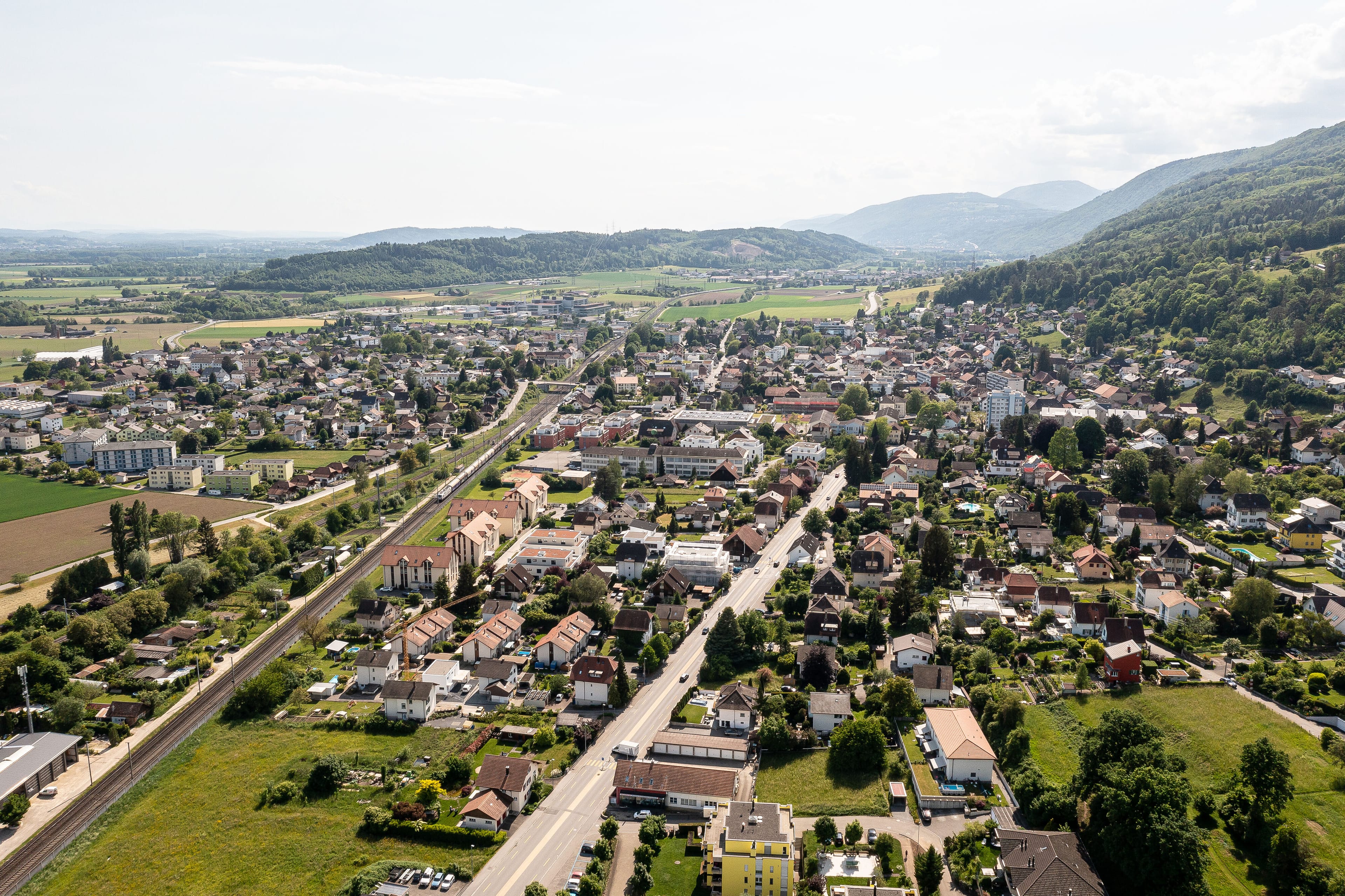 Modernes 6,5-Zimmer Haus mit Garten in Lengnau kaufen - 15