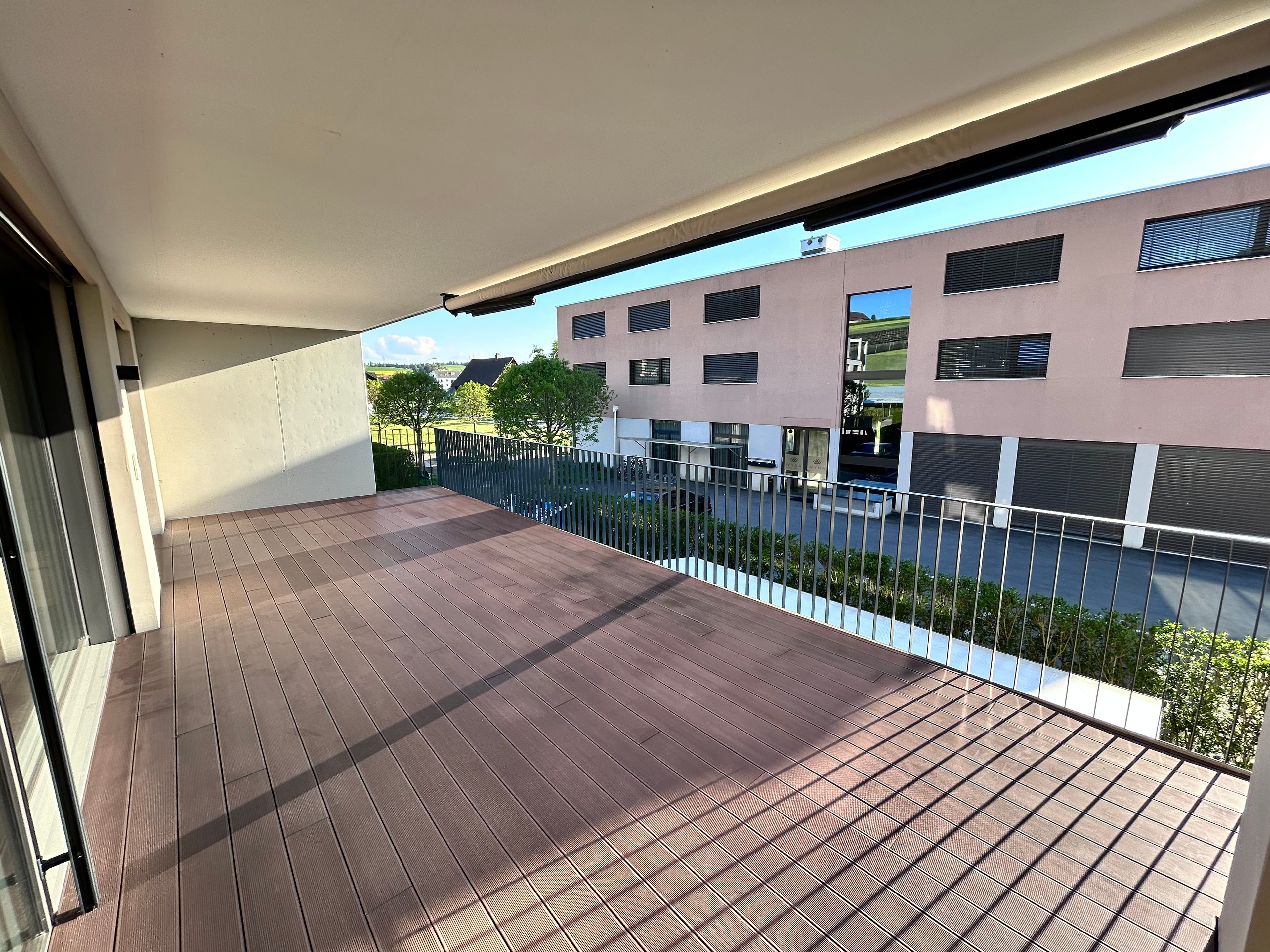 Helle 4.5-Zimmer-Wohnung mit Balkon in Neudorf kaufen - 2