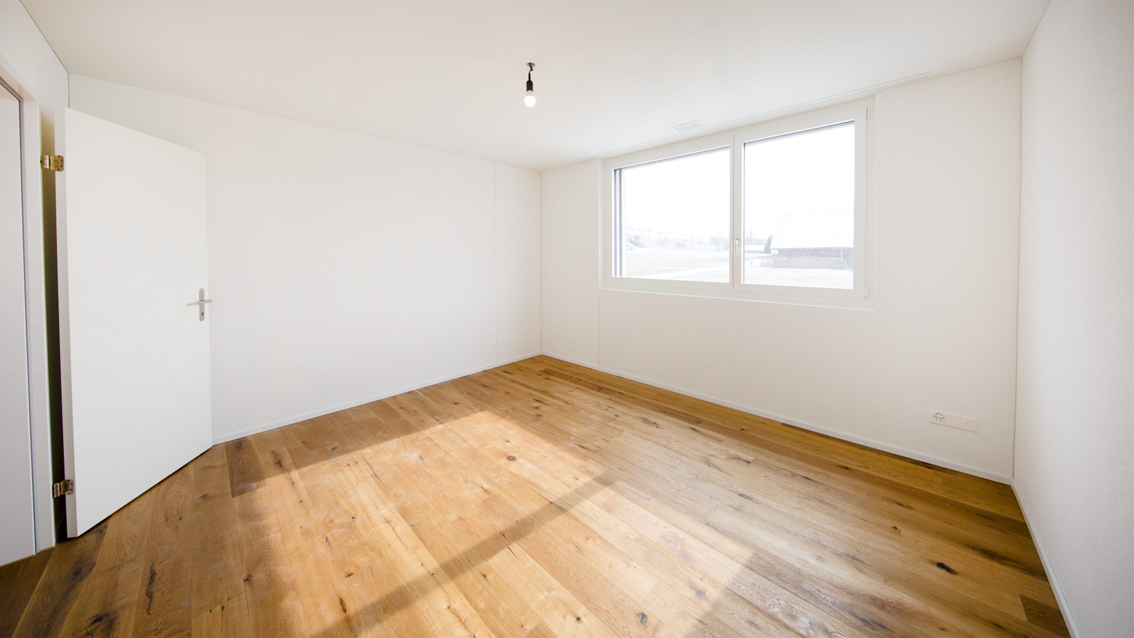 Helle 4.5-Zimmer-Wohnung mit Balkon in Neudorf kaufen - 4