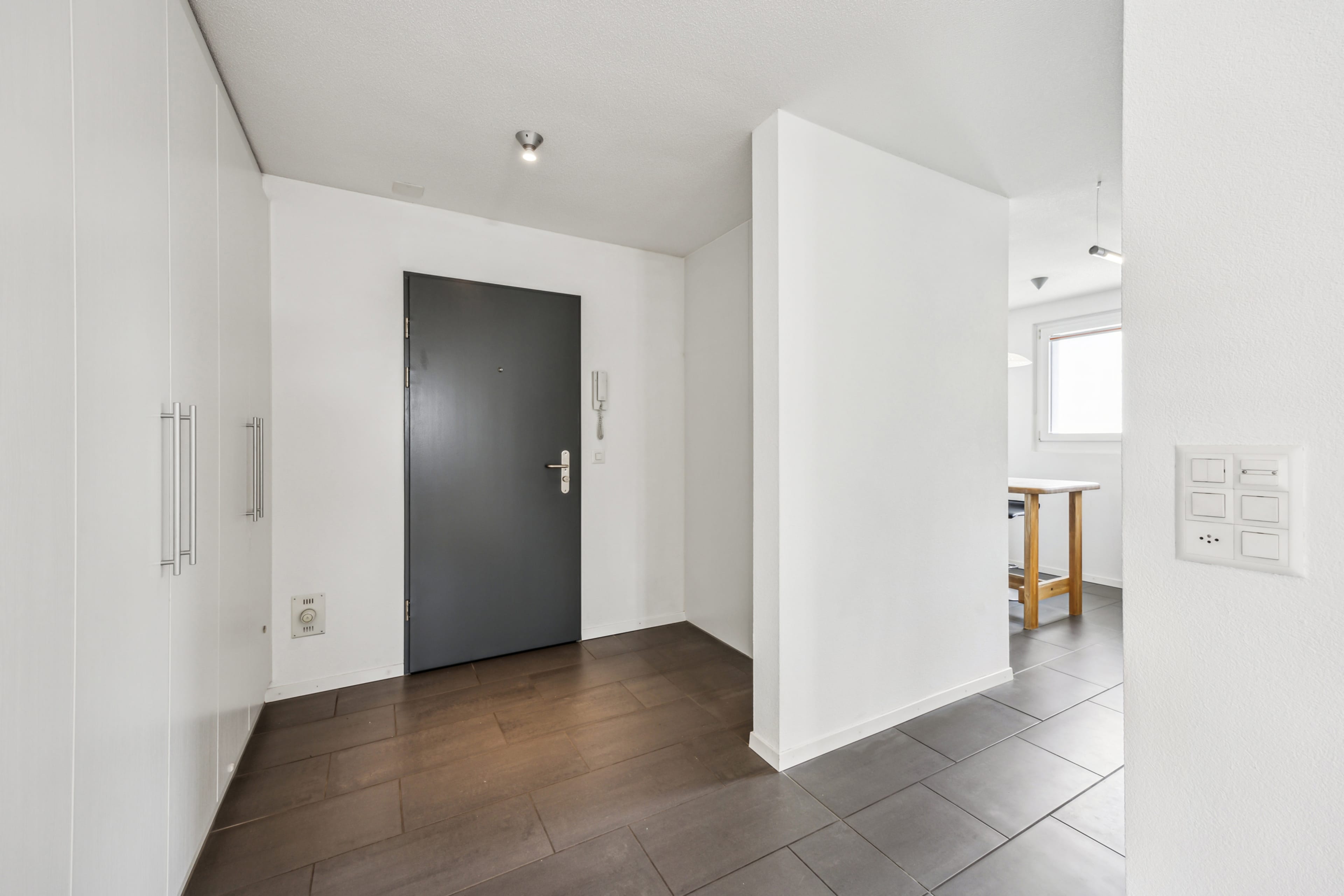 Helle und sehr gepflegte 5.5-Zimmer-Wohnung in Suhr - 10