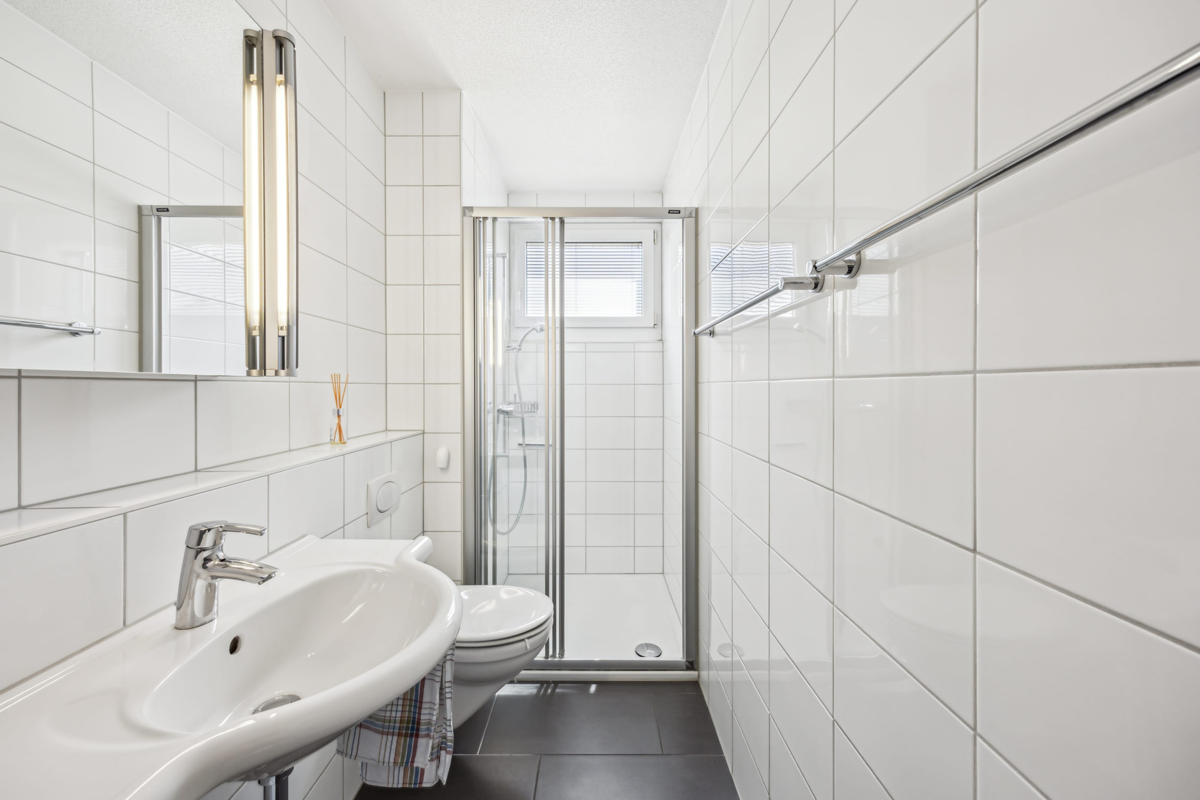Helle und sehr gepflegte 5.5-Zimmer-Wohnung in Suhr - 16
