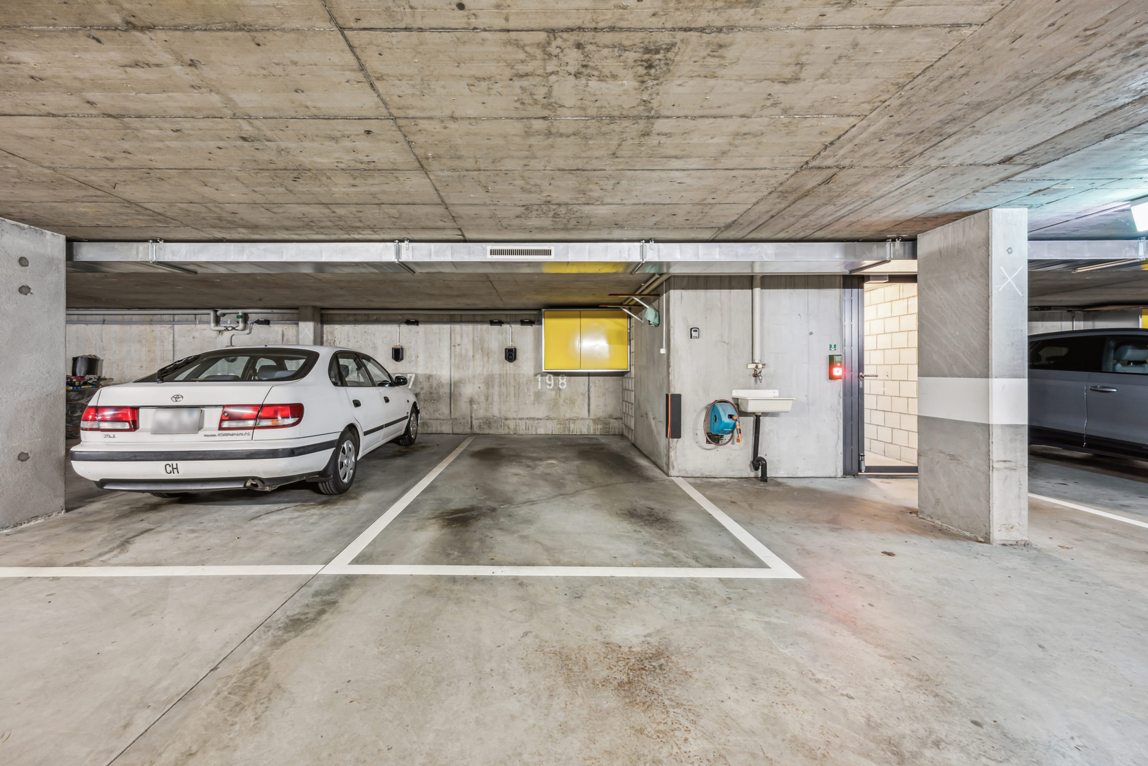Helle und sehr gepflegte 5.5-Zimmer-Wohnung in Suhr - 18